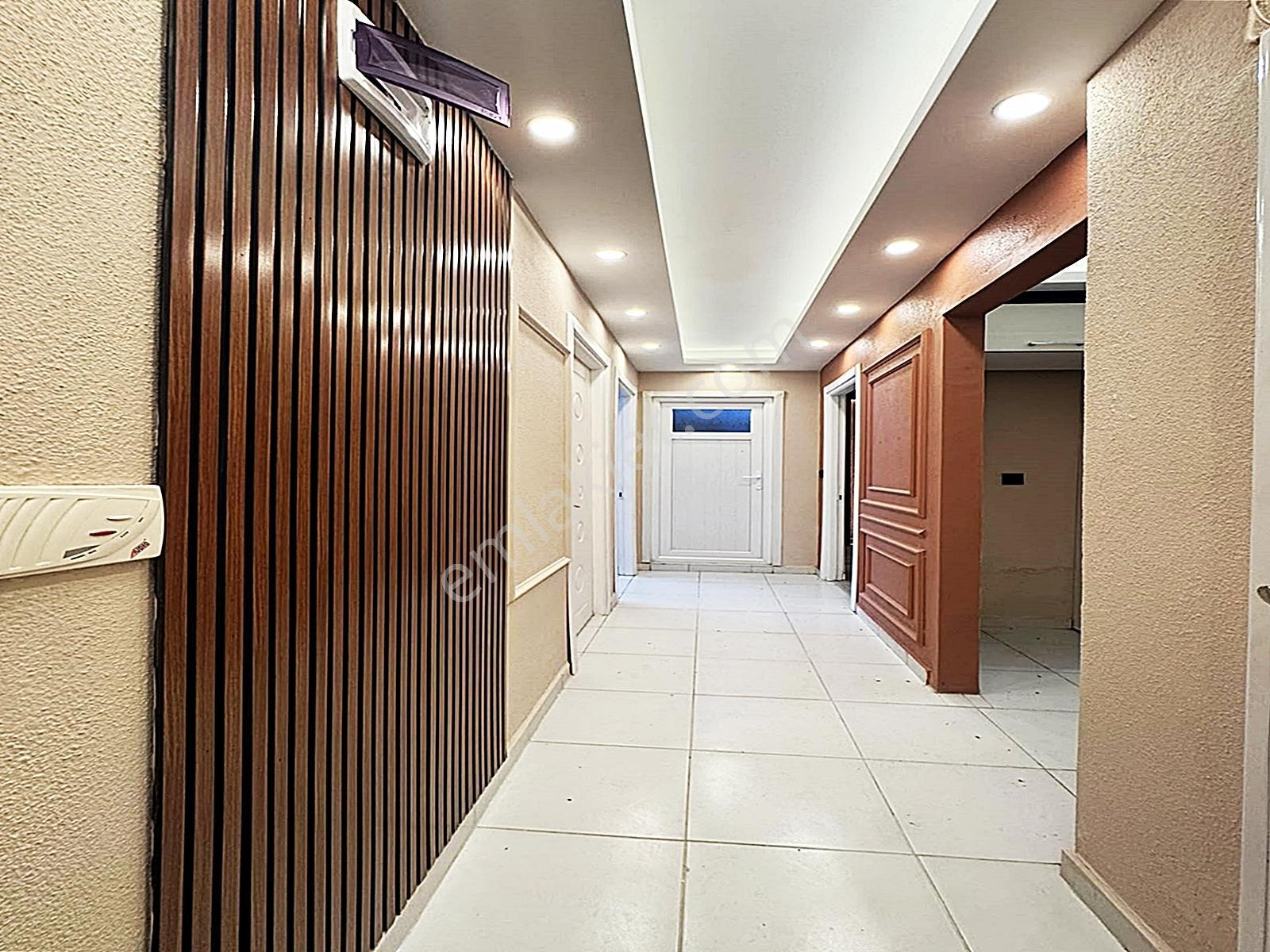 Beylikdüzü Villa Tadında Geniş Bahçeli Lüks 2+1 Bahçe Katı!!! - Görsel 12