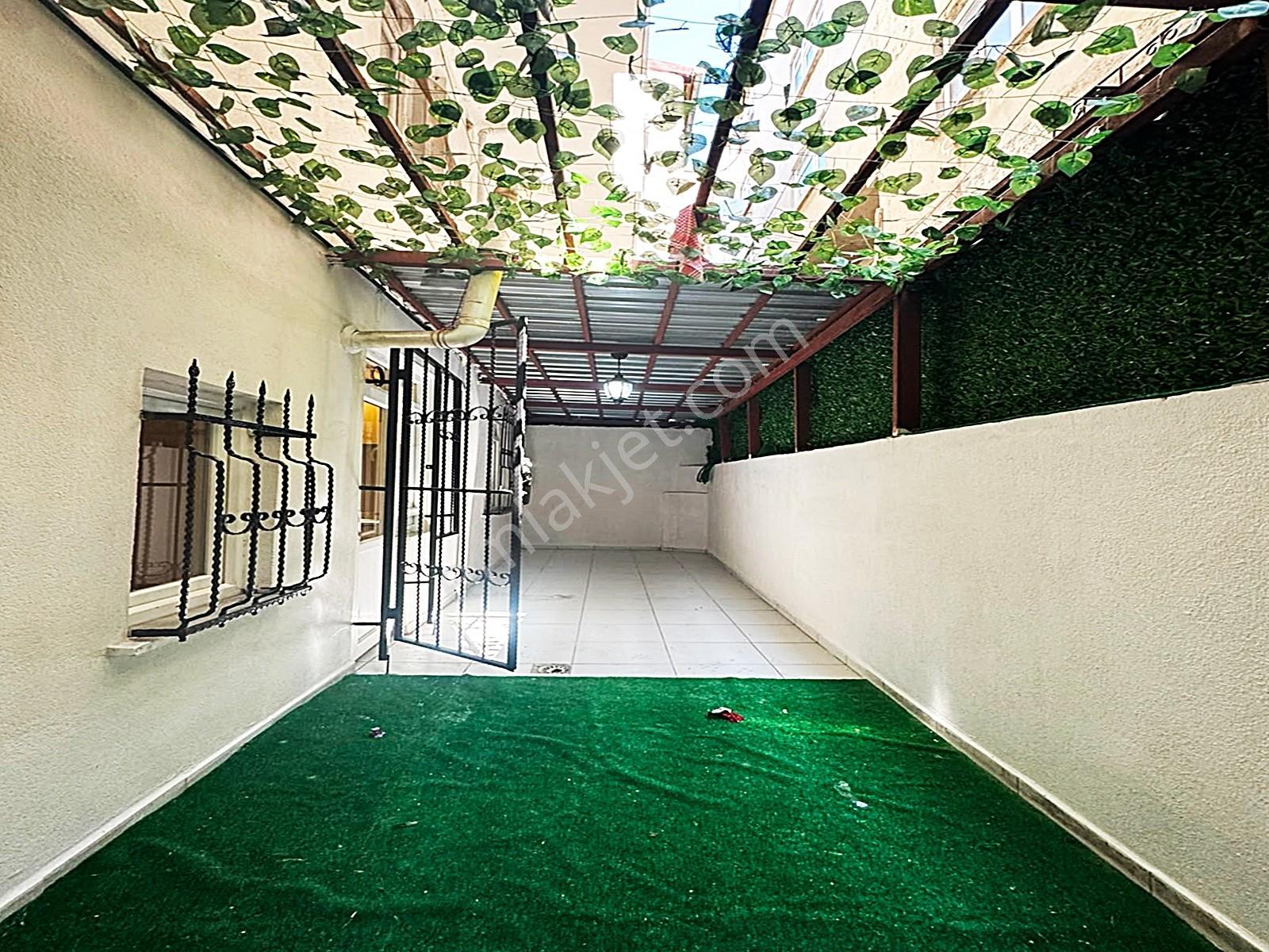Beylikdüzü Villa Tadında Geniş Bahçeli Lüks 2+1 Bahçe Katı!!! - Görsel 30