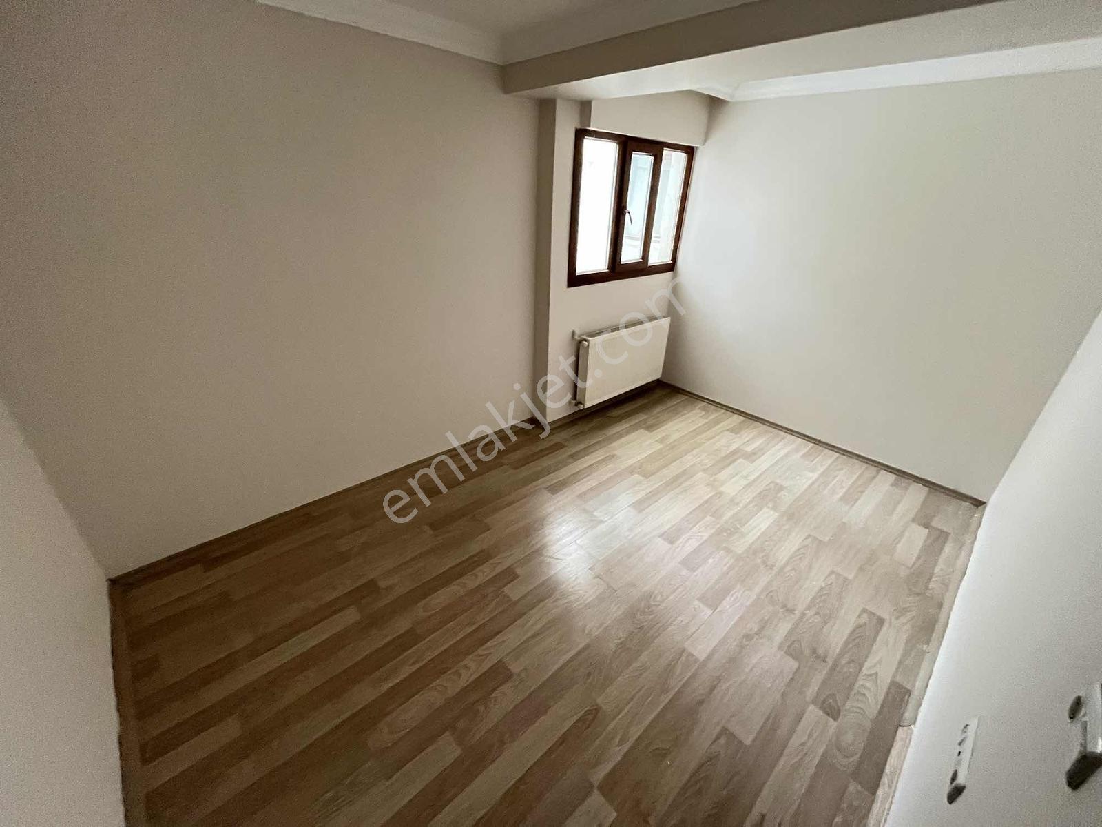 Asil Emlak'tan Muradiye İstasyon Caddesi Üzeri 3+1 Ara Kat Daire - Görsel 5