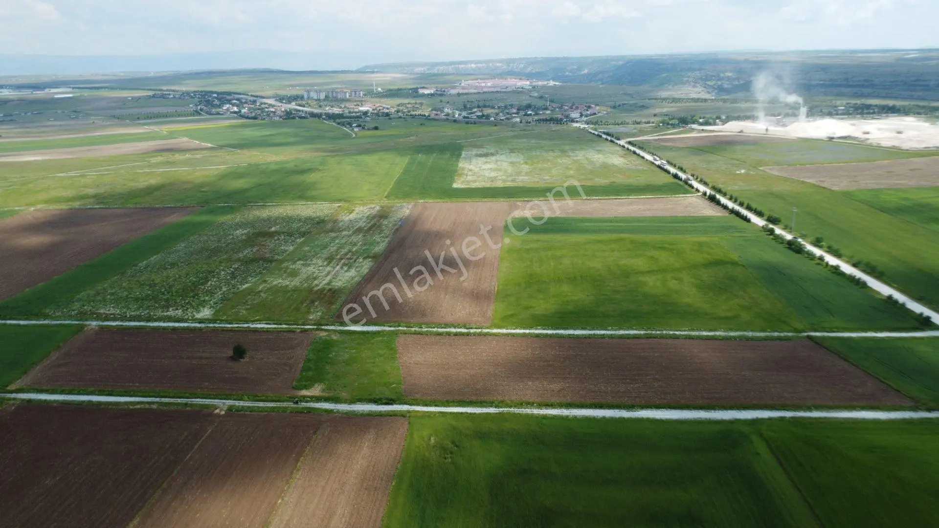 Esgyo'dan Yerleşime Yakın, Yolu Olan, Müstakil Tapu 2.040 M2 - Görsel 4