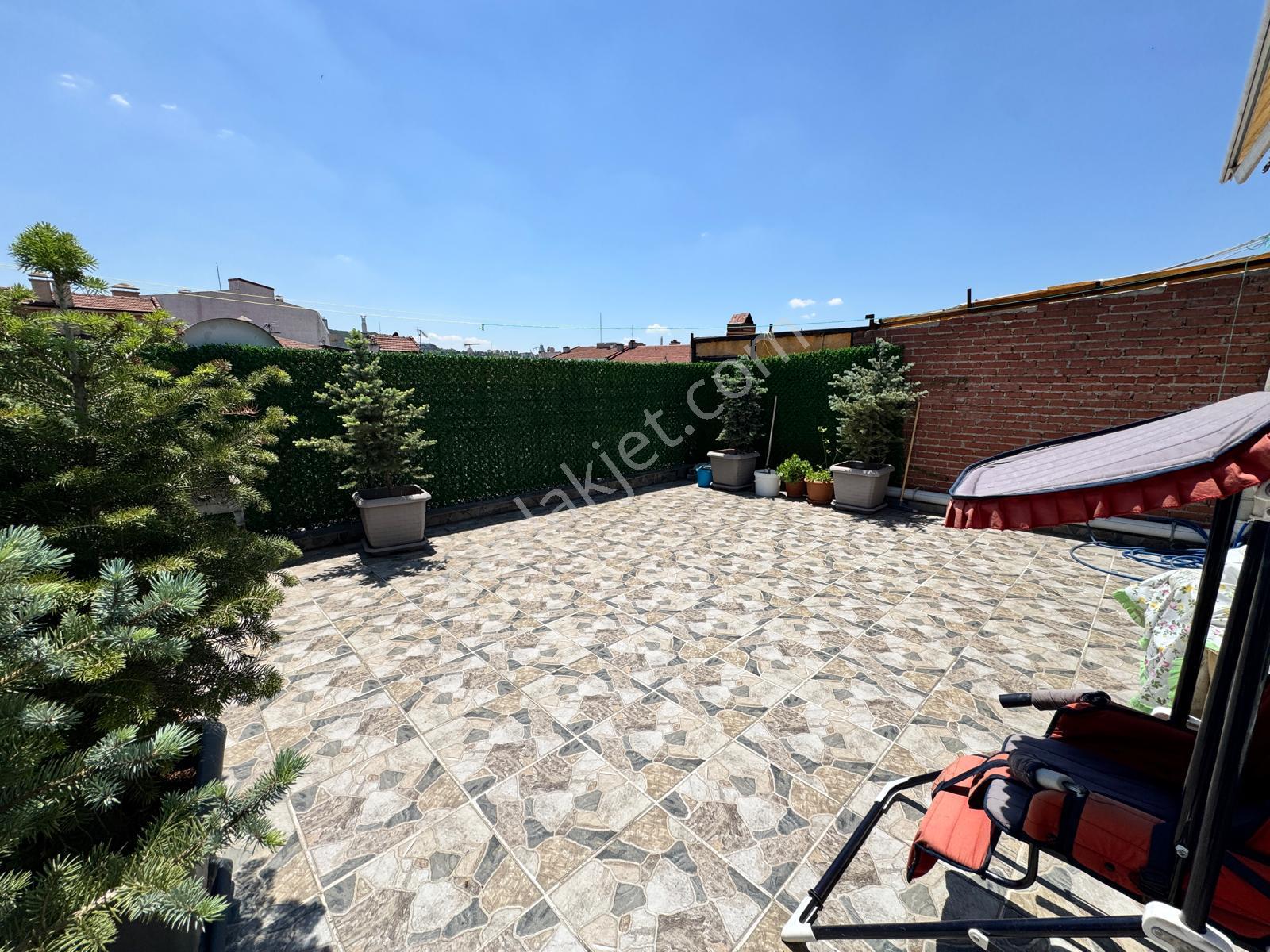 Ziyapaşa Cad. Teraslı 4+1 Satılık Geniş Ferah Daire - Görsel 32