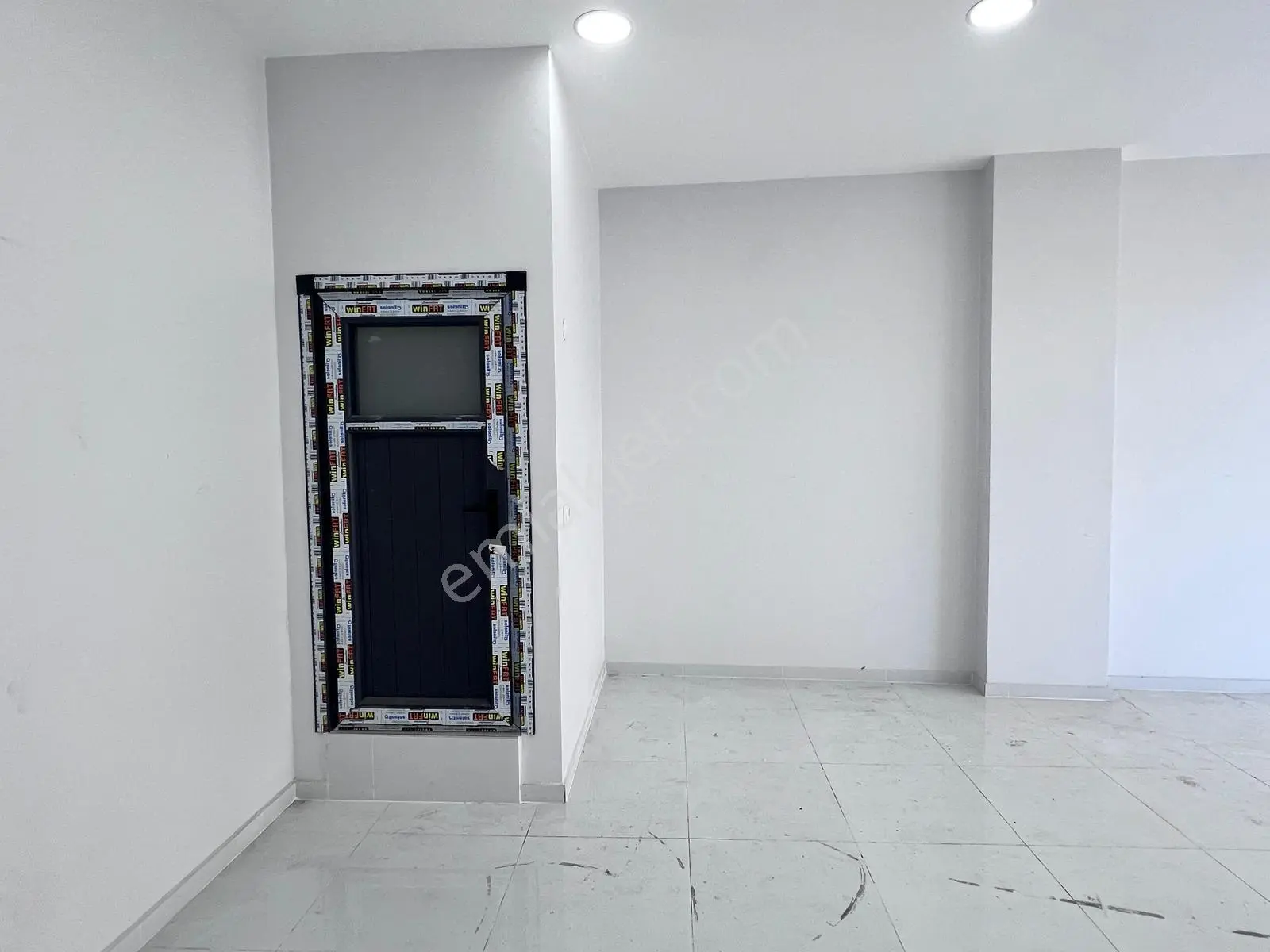 Gaziosmanpaşa Karadeniz Mahallesin'de Satılık Boş Ofis - Görsel 3