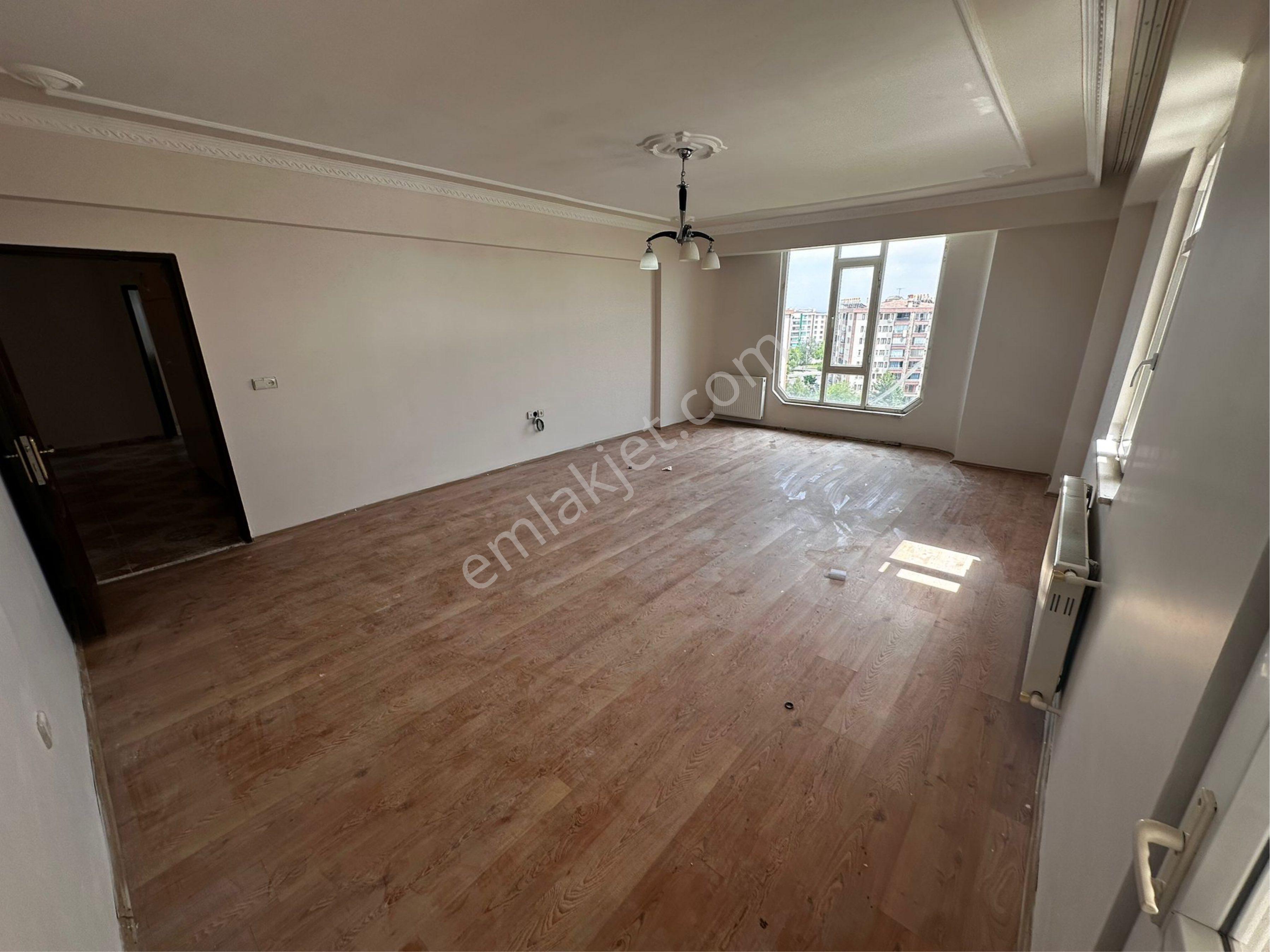 Bağcılar Bölgesi Göletli Park Karşısı Kiralık Daire - Görsel 4
