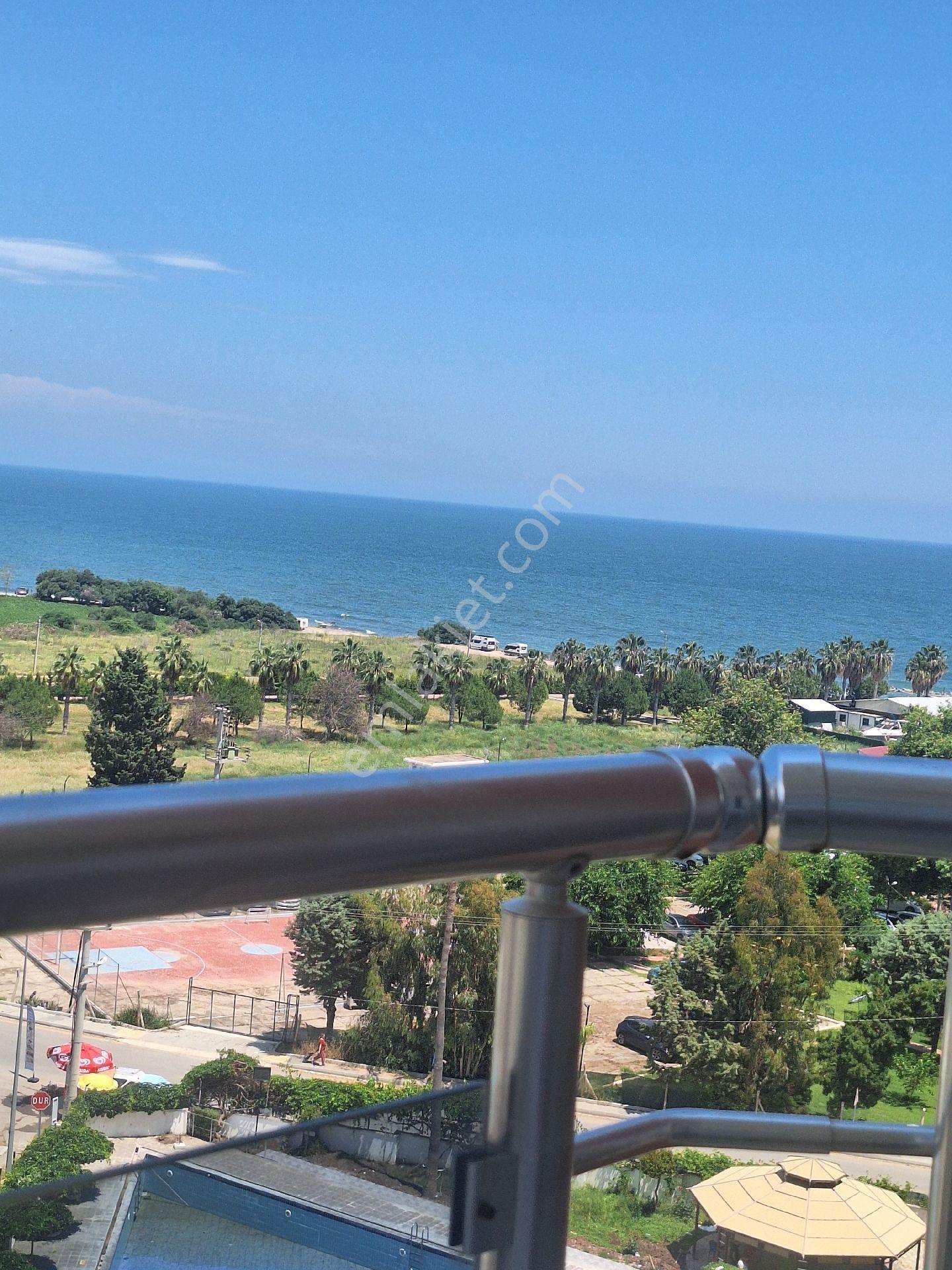 Çeşmeli Kiralık Deniz Manzaralı Aqua Havuzlu Fırsat Cazip