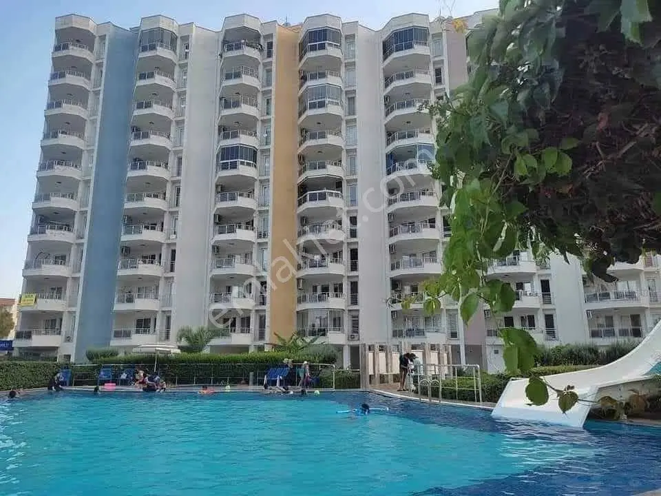Çeşmeli Kiralık Deniz Manzaralı Aqua Havuzlu Fırsat Cazip - Görsel 3
