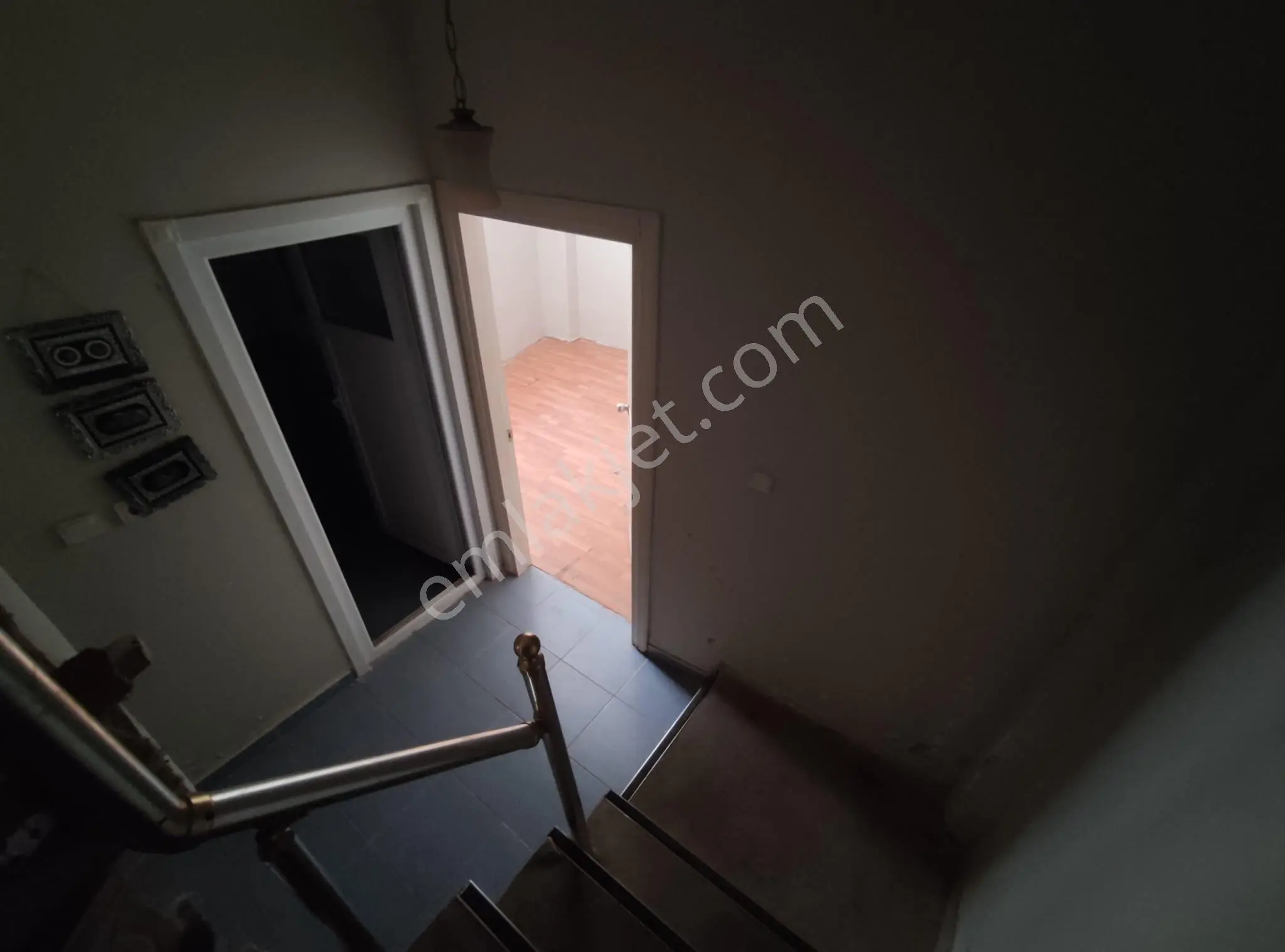 Bahçelievler'de Kiralık 2+1 Merkezi Konumlu Boş Daire - Görsel 5
