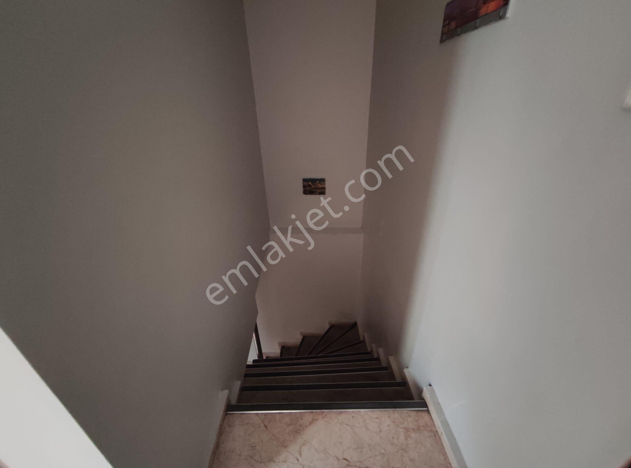Bahçelievler'de Kiralık 2+1 Merkezi Konumlu Boş Daire - Görsel 7