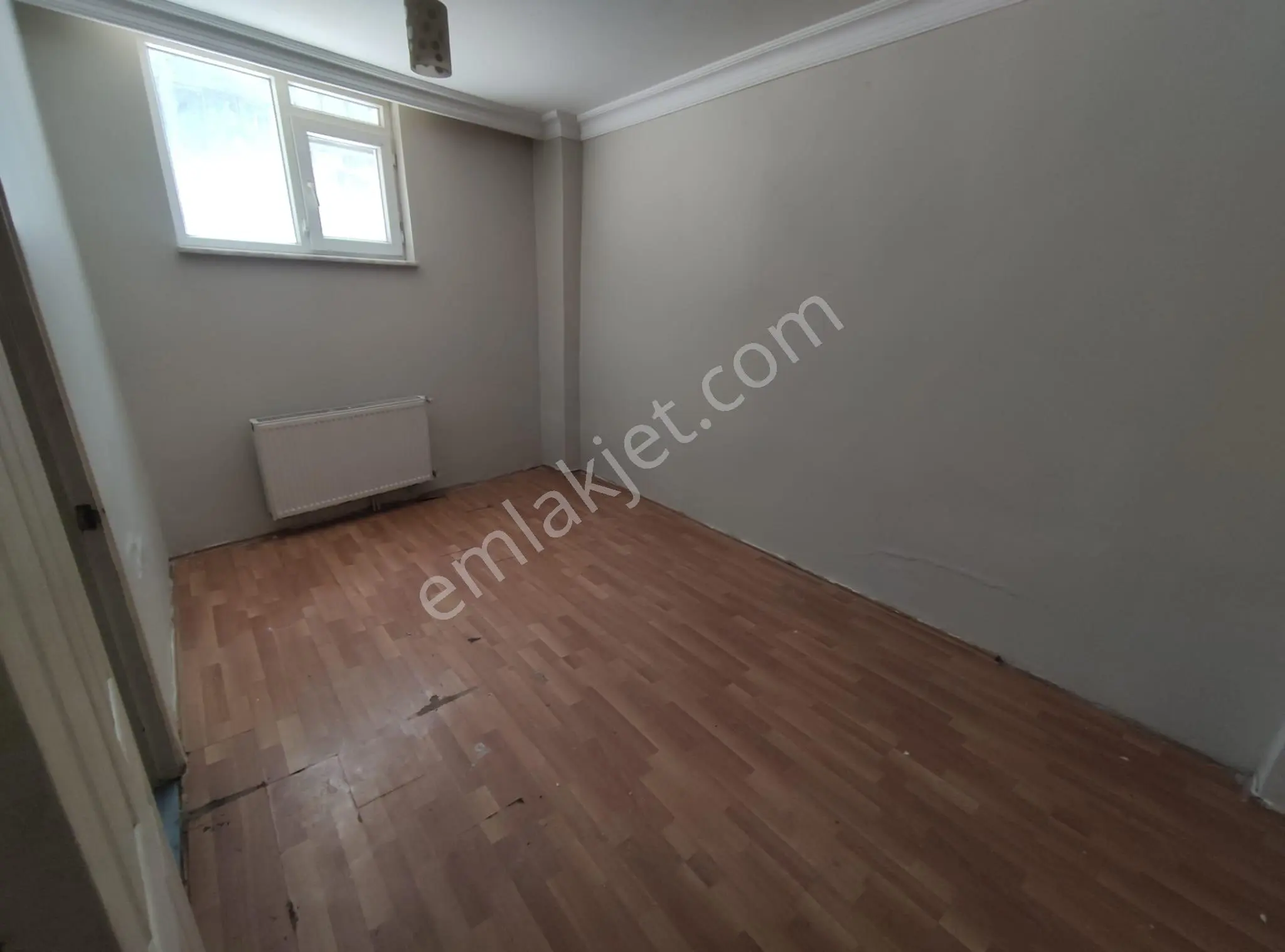 Bahçelievler'de Kiralık 2+1 Merkezi Konumlu Boş Daire - Görsel 4