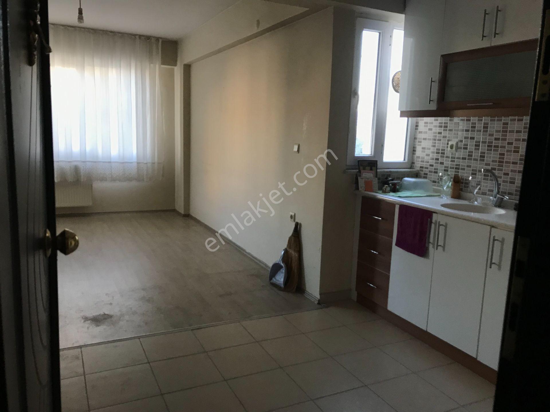 Gözde Gayrimenkul'den Sakarya Mahallesinde Kiralık 2+1 Daire - Görsel 11
