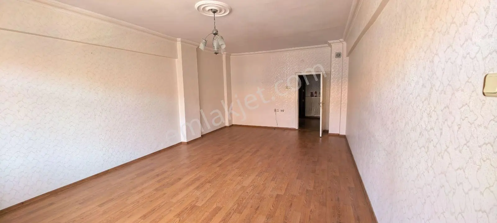 Üniversite Mahallesi'nde Merkezi Konumda Kiralık 3+1 Daire - Görsel 10
