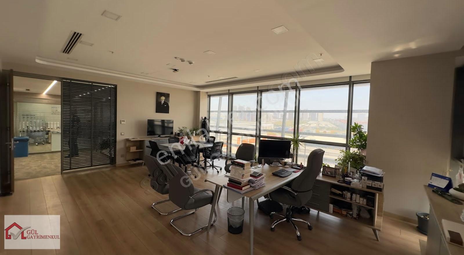 Esenyurt Akçaburgaz'da 750m² Eşyalı Plaza Katı Ofis - Görsel 5