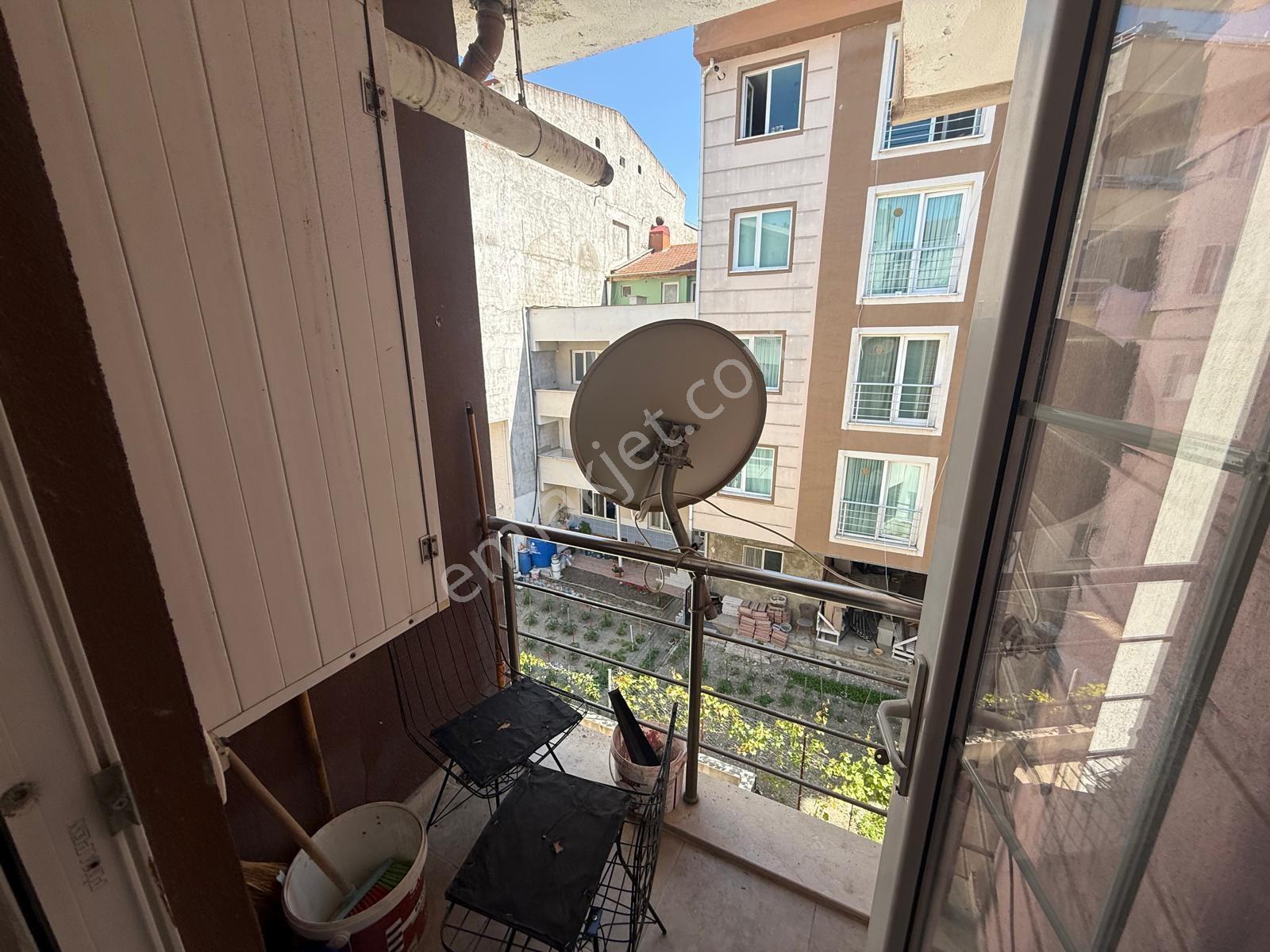 Dumlupınar'da Satılık 1+1 Temiz Eşyalı Daire - Görsel 17