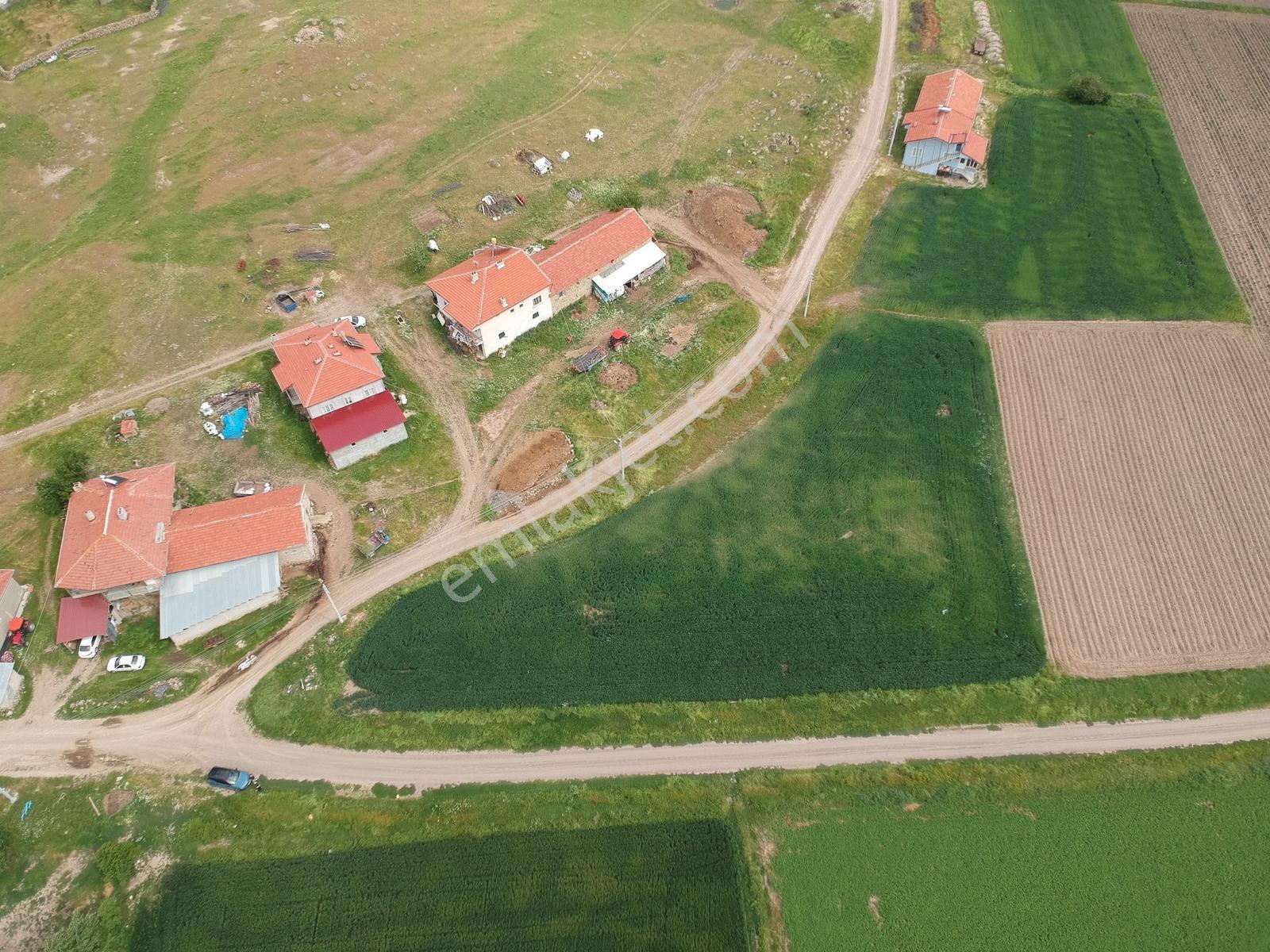 İlbey // Şuhut Mahmut Köyünde 840-776 Ve 1.084 M² Üç Adet Arsa - Görsel 20