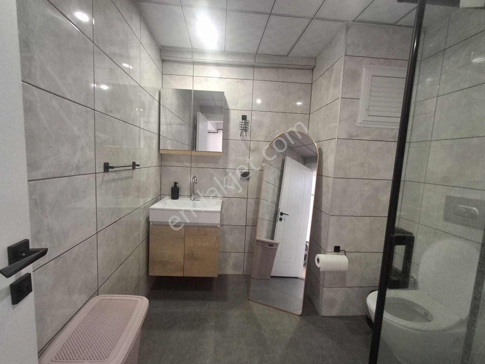 Doğalgazlı, Yerden Isıtmalı, Sıfır Eşyalı Kiralık 1+1 Daire - Görsel 12