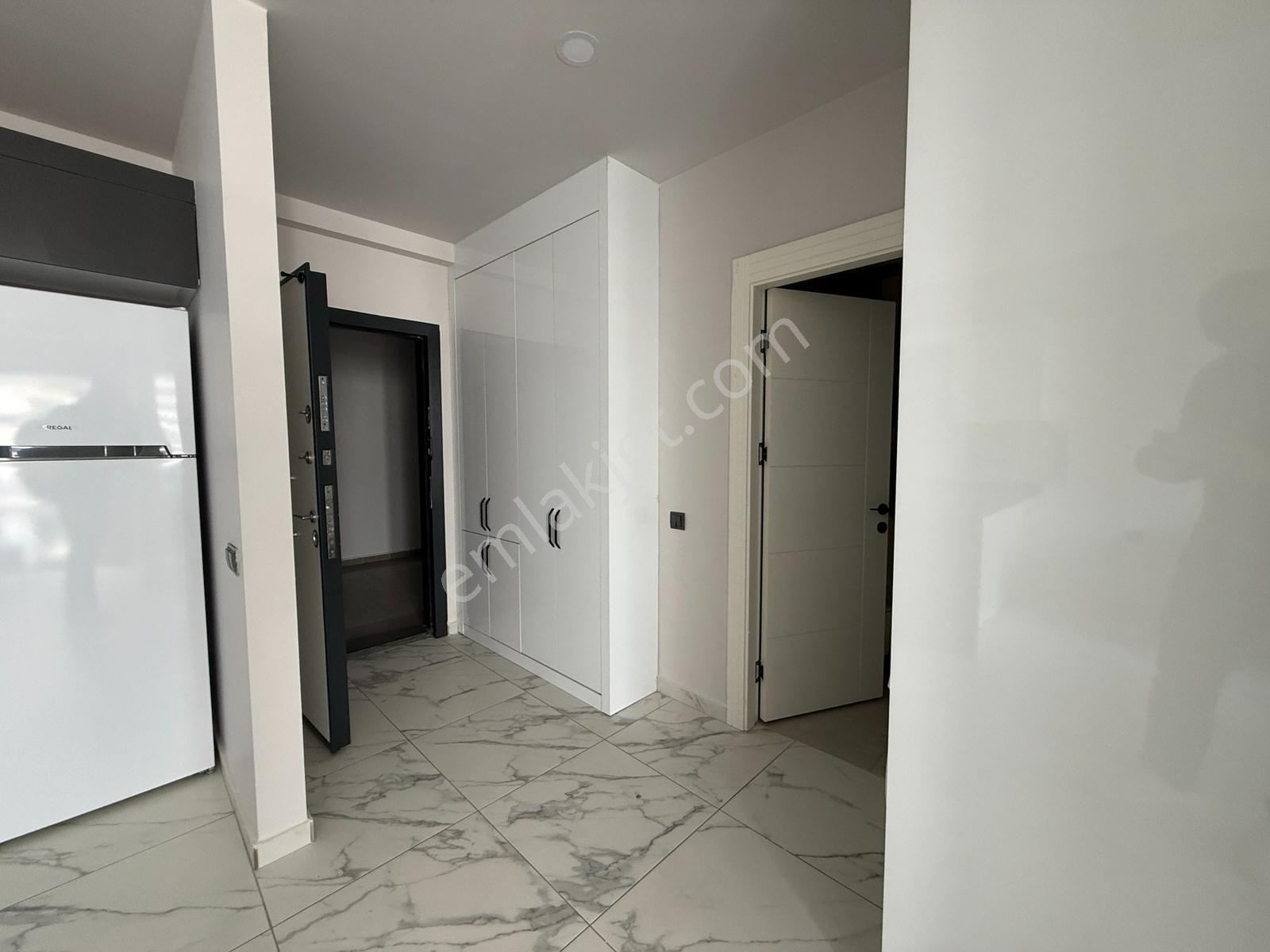 Eşyalı Ve Taşınmaya Hazır | Liparis Kremlin'de 1+1 Kiralık Daire - Görsel 12