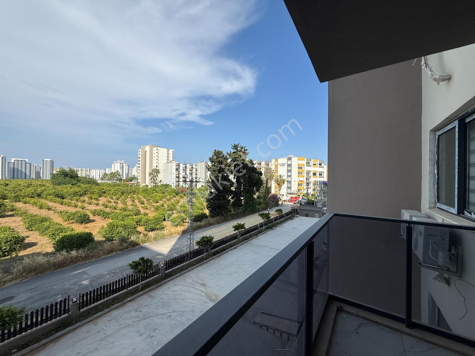 Eşyalı Ve Taşınmaya Hazır | Liparis Kremlin'de 1+1 Kiralık Daire