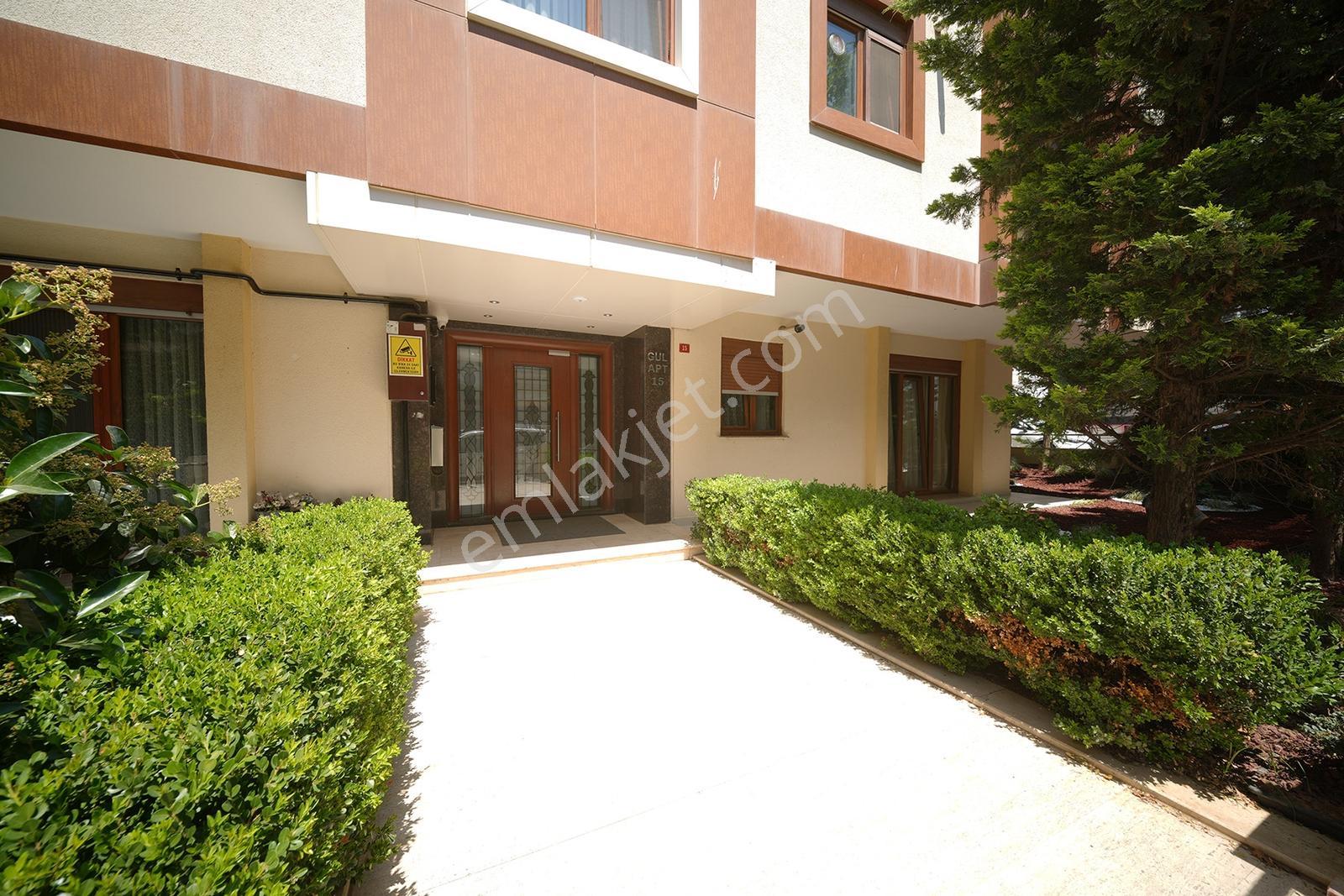 Küçükyalı Merkez'de Genç Bina Otoparklı İskanlı Geniş 2+1 Daire - Görsel 29