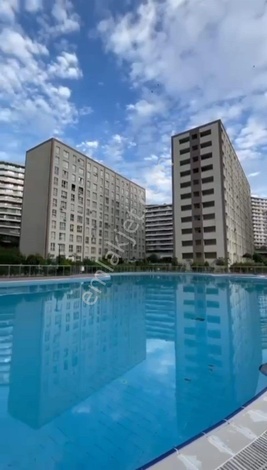 Cadde34'den Bahçeşehir'e Komşu Koza'da 2+1 %90 Krediye Uygun Havuzlu Site İçerisinde Satılık Daire
