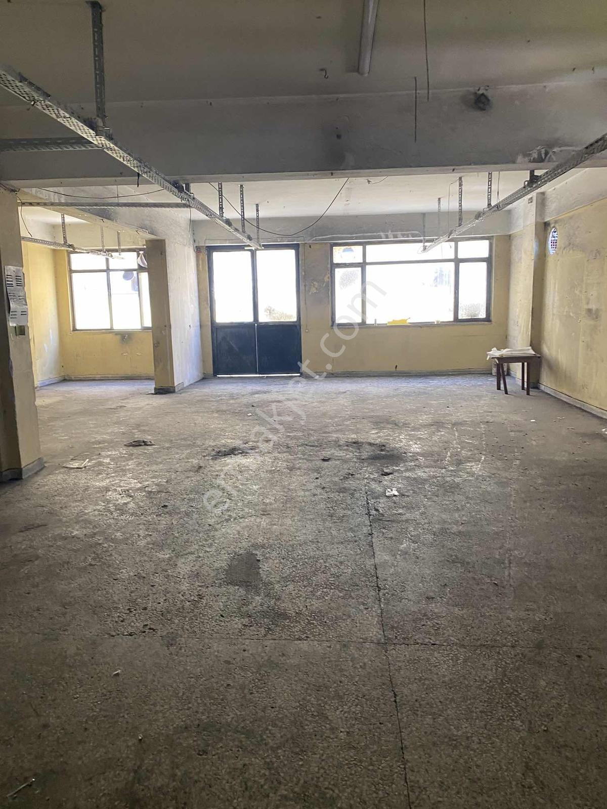 Sanayinin İçinde 3.kat 150 M2 Kiralık İş Yeri - Görsel 5