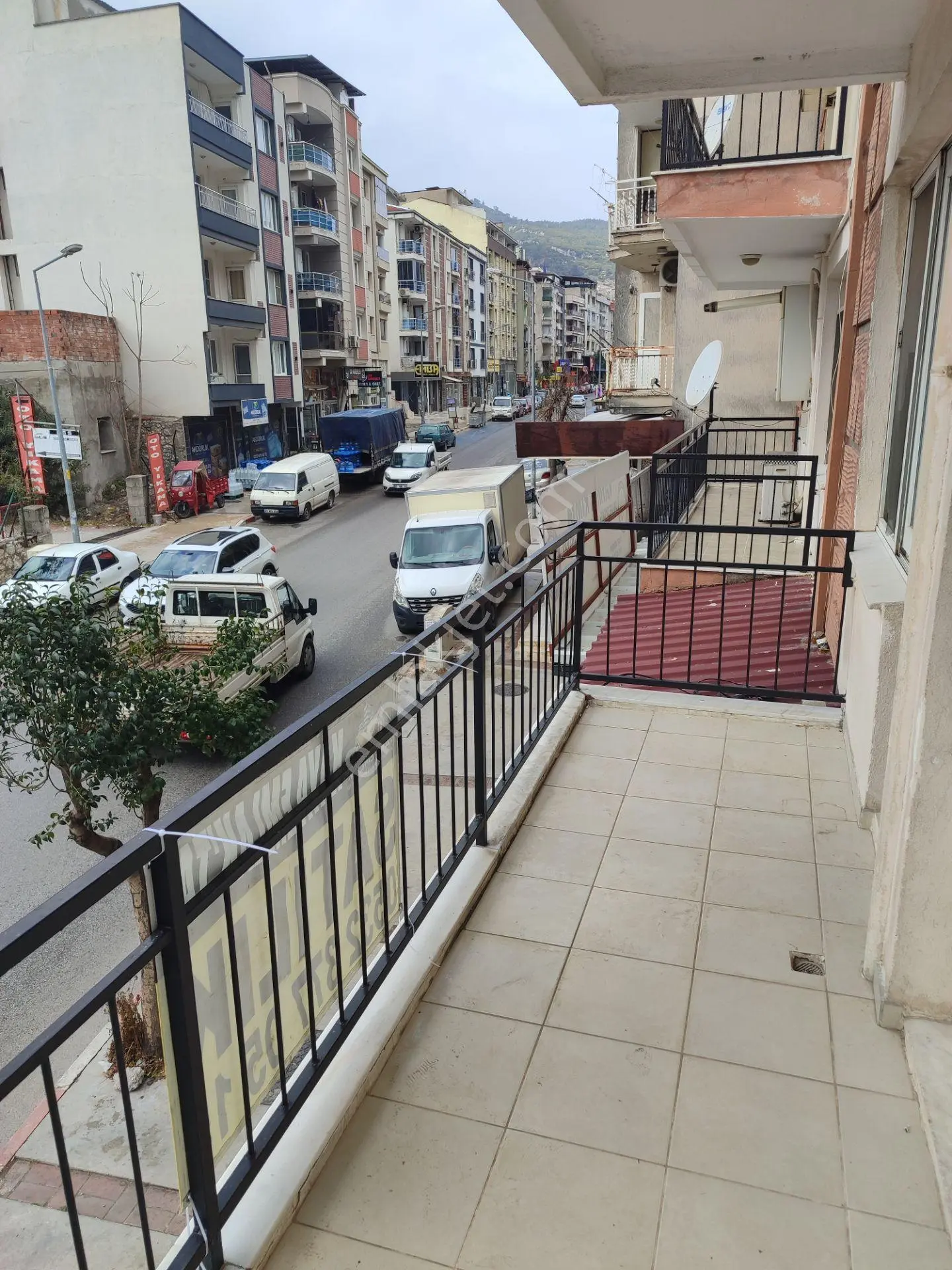 Kaya Emlak'tan Kemalpaşanın Merkezinde Satılık Kombili Daire - Görsel 4