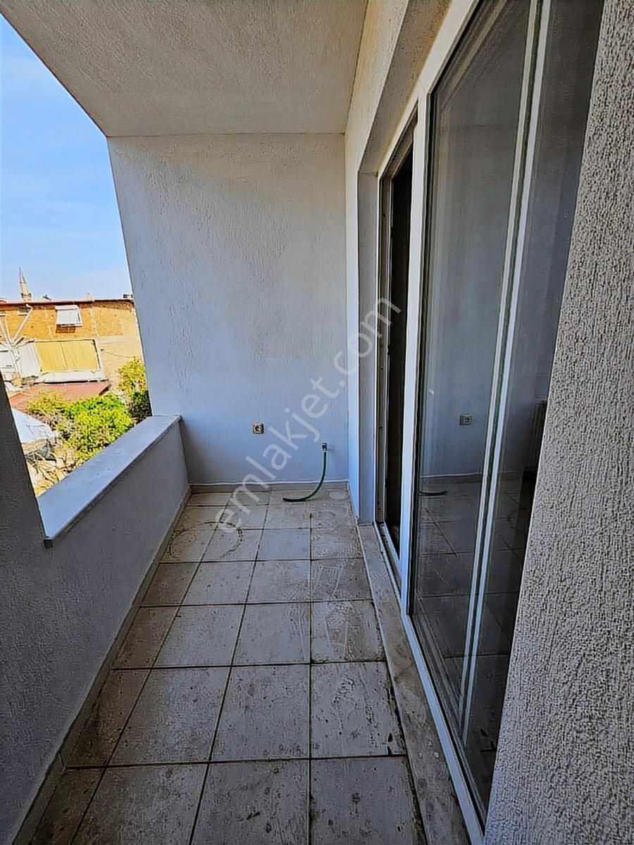 Nazilli Altıntaş Mahallesinde Merkezi Konumda Kiralık 3+1 Daire - Görsel 6