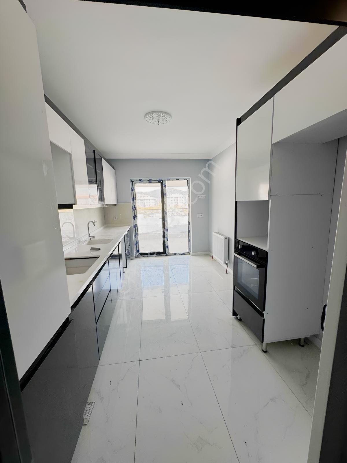 Lider Emlak'tan 4+1 Ful+ful Site İçerisinde Sıfır Kiralık Daire - Görsel 9