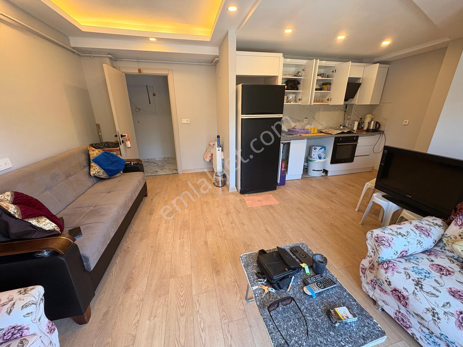 Buca Işılay Saygın Lisesi Karşısında 1+1 Kısmi Eşyalı Kiralık - Görsel 13