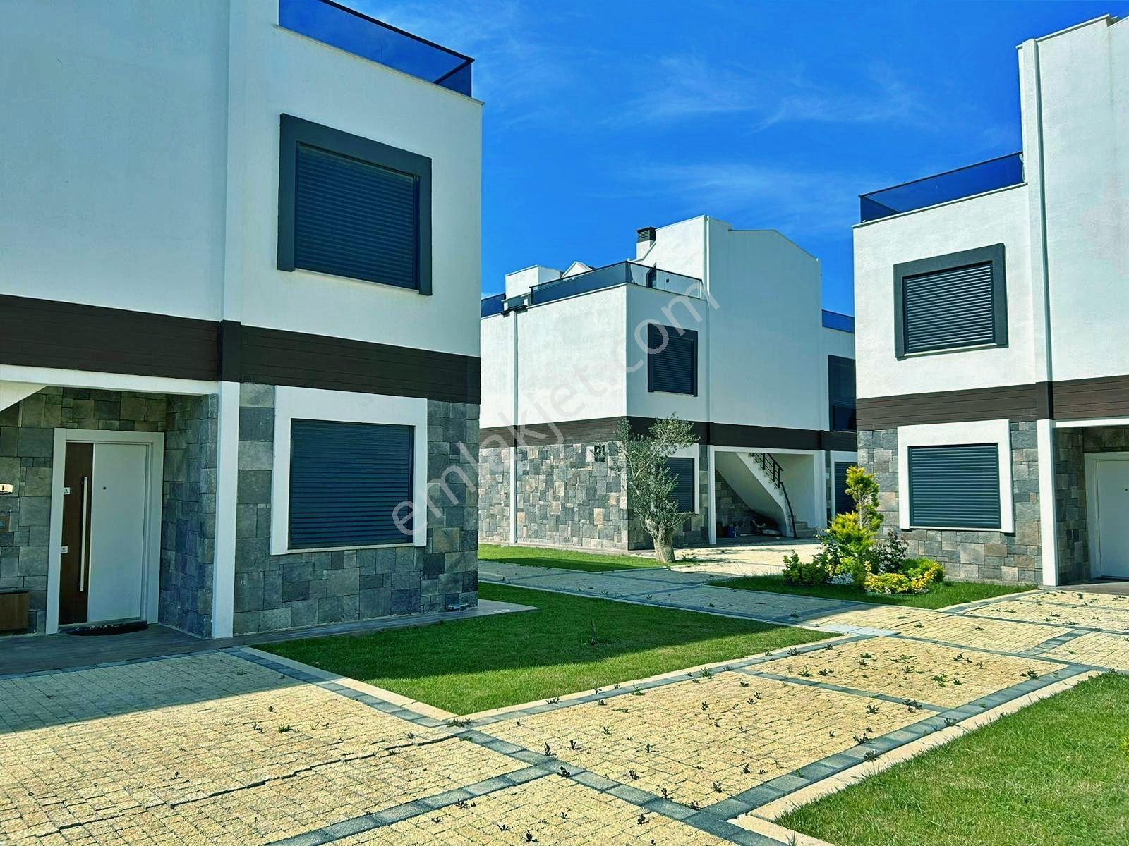 Uytundan Pelitköy'de Denize Sıfır Havuzlu Bahçeli 2+1 Lüks Daire - Görsel 24