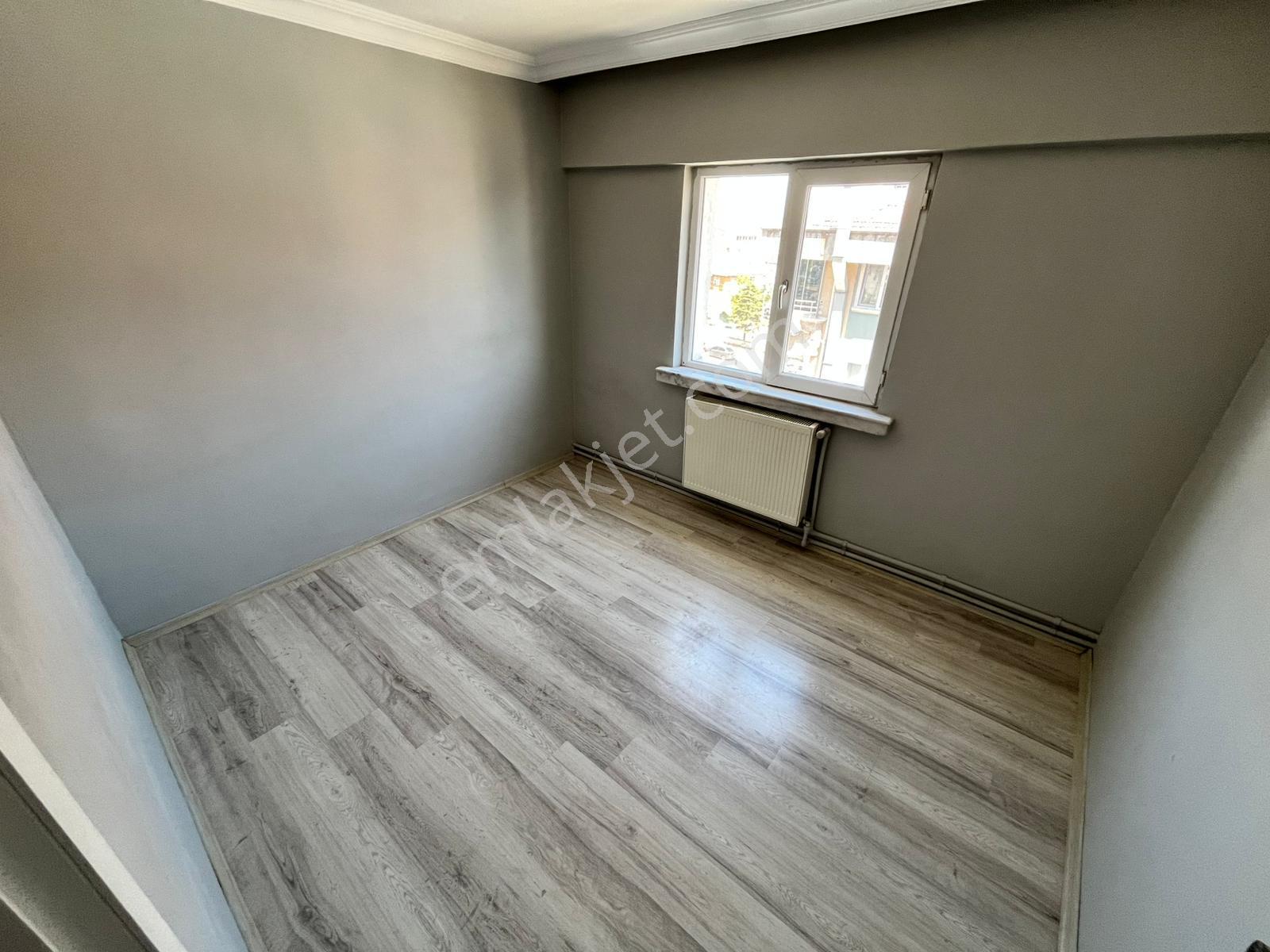 Es As Emlak'tan Mareşal Çakmak Mh Yapılı Kiralık 3+1 Daire - Görsel 14