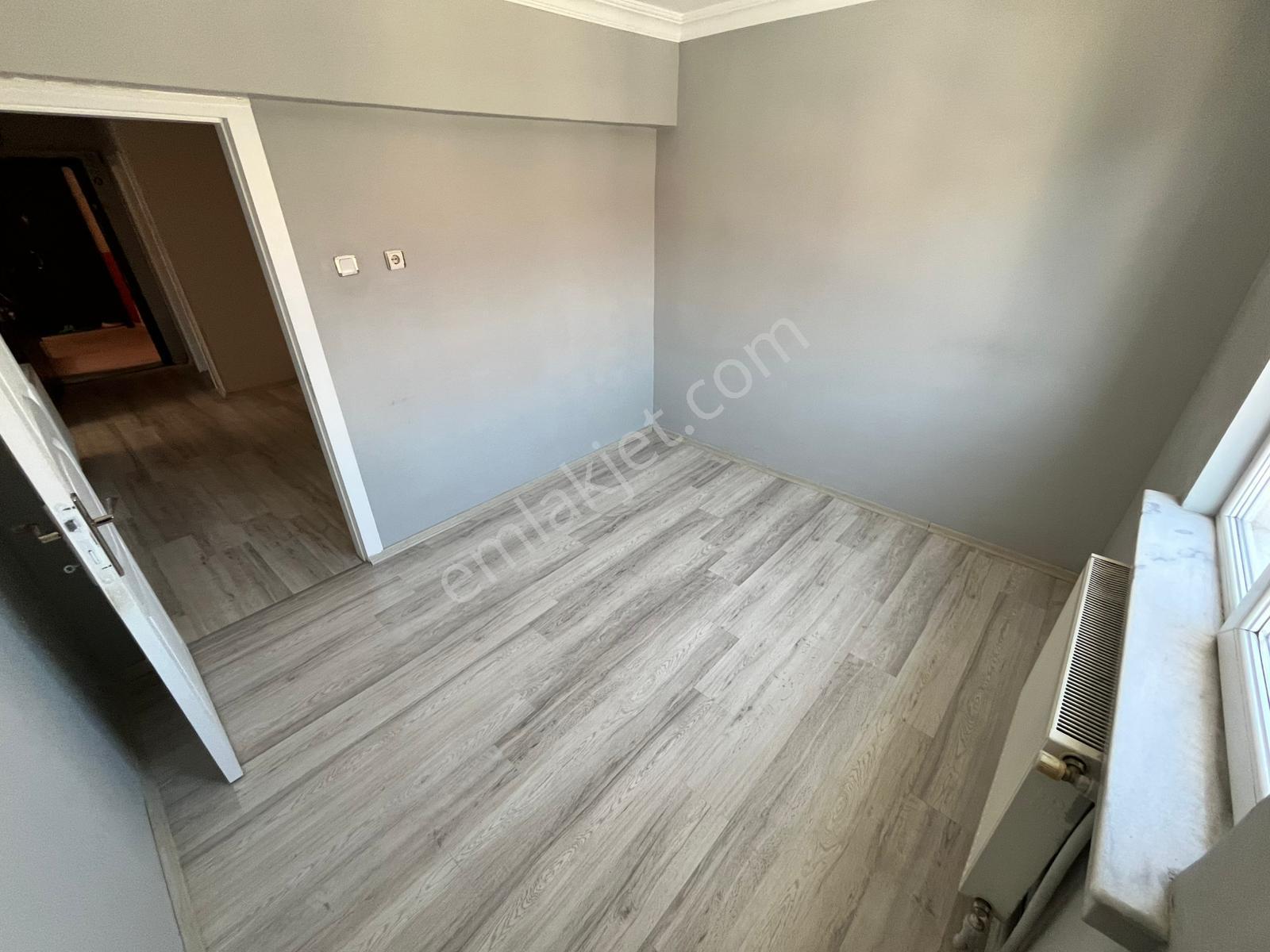 Es As Emlak'tan Mareşal Çakmak Mh Yapılı Kiralık 3+1 Daire - Görsel 13