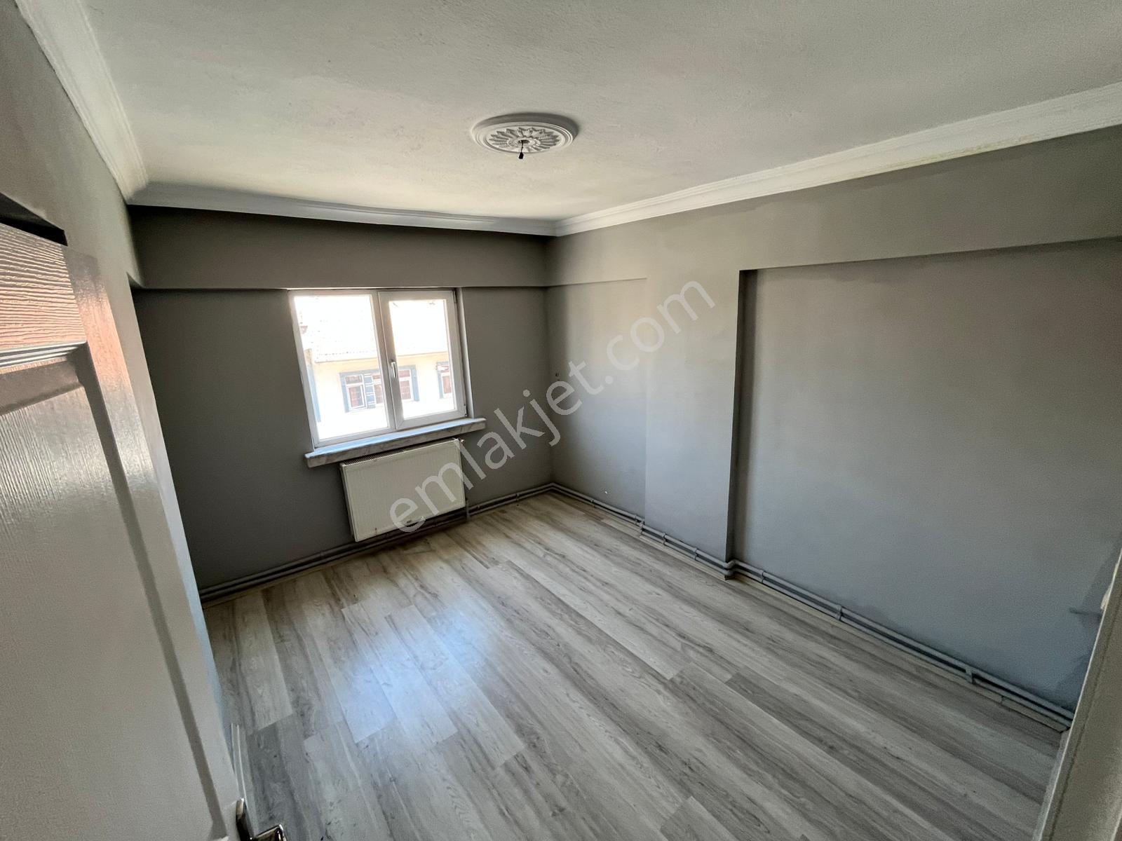 Es As Emlak'tan Mareşal Çakmak Mh Yapılı Kiralık 3+1 Daire - Görsel 11