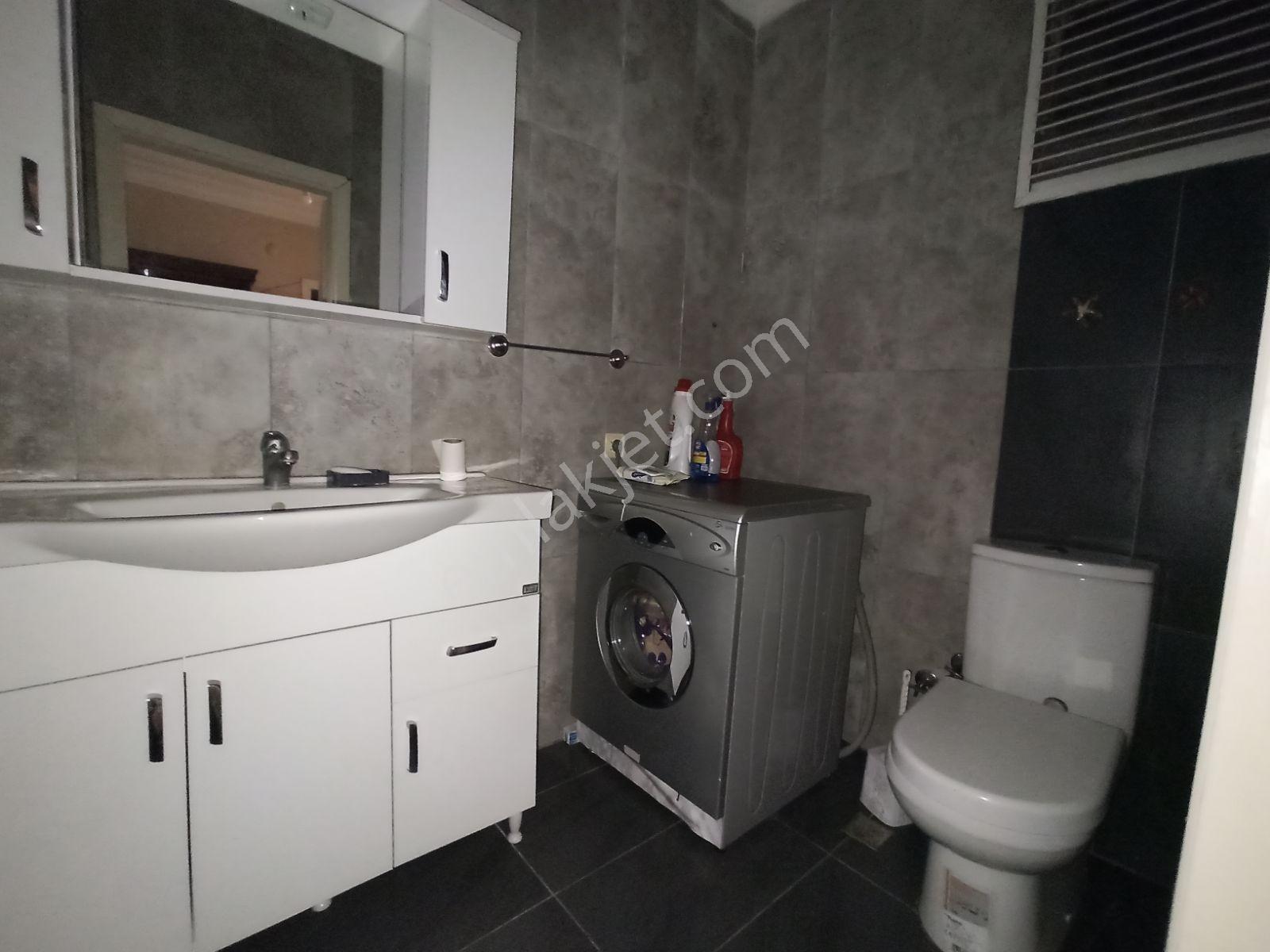 Halide Edip Adıvar Mahallesinde Geniş 3+1 Kiralık Daire - Görsel 9