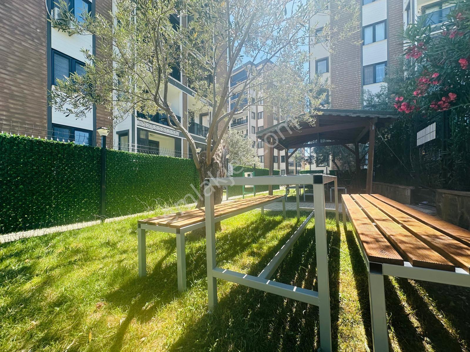 Sadece Kostak Gayrimenkulden Bölgenin En Nezih Lokasyonunda 3+1 - Görsel 33