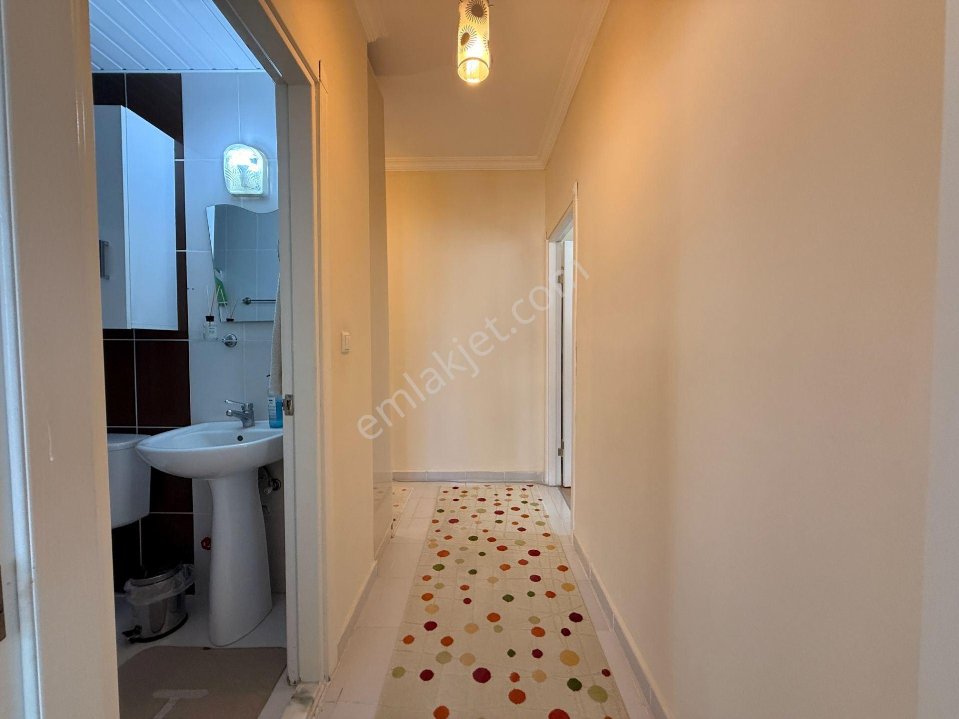 Hurma'da Eşyalı, Merkezi Konumda 2+1 Kiralık Daire - Görsel 3