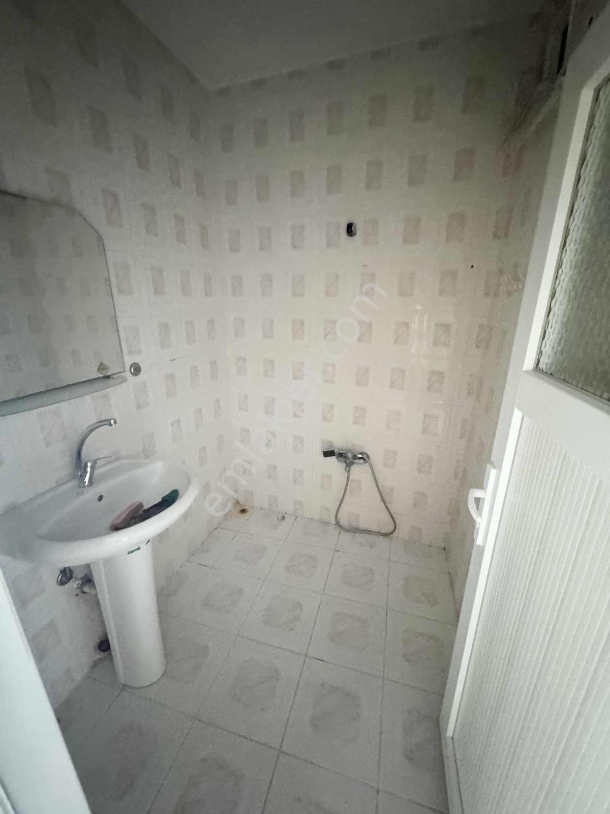 Yoldaş İnş Kiralık 2+1 95 M2 3.kat Daire - Görsel 18