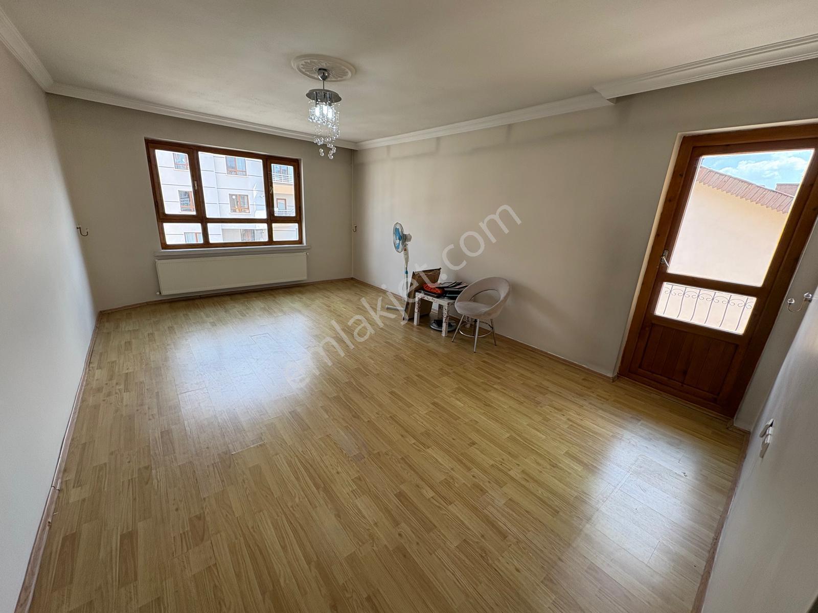 Ankalife'tan Bahçelerüstünde Cadde Üzeri,merkezi,3+1
