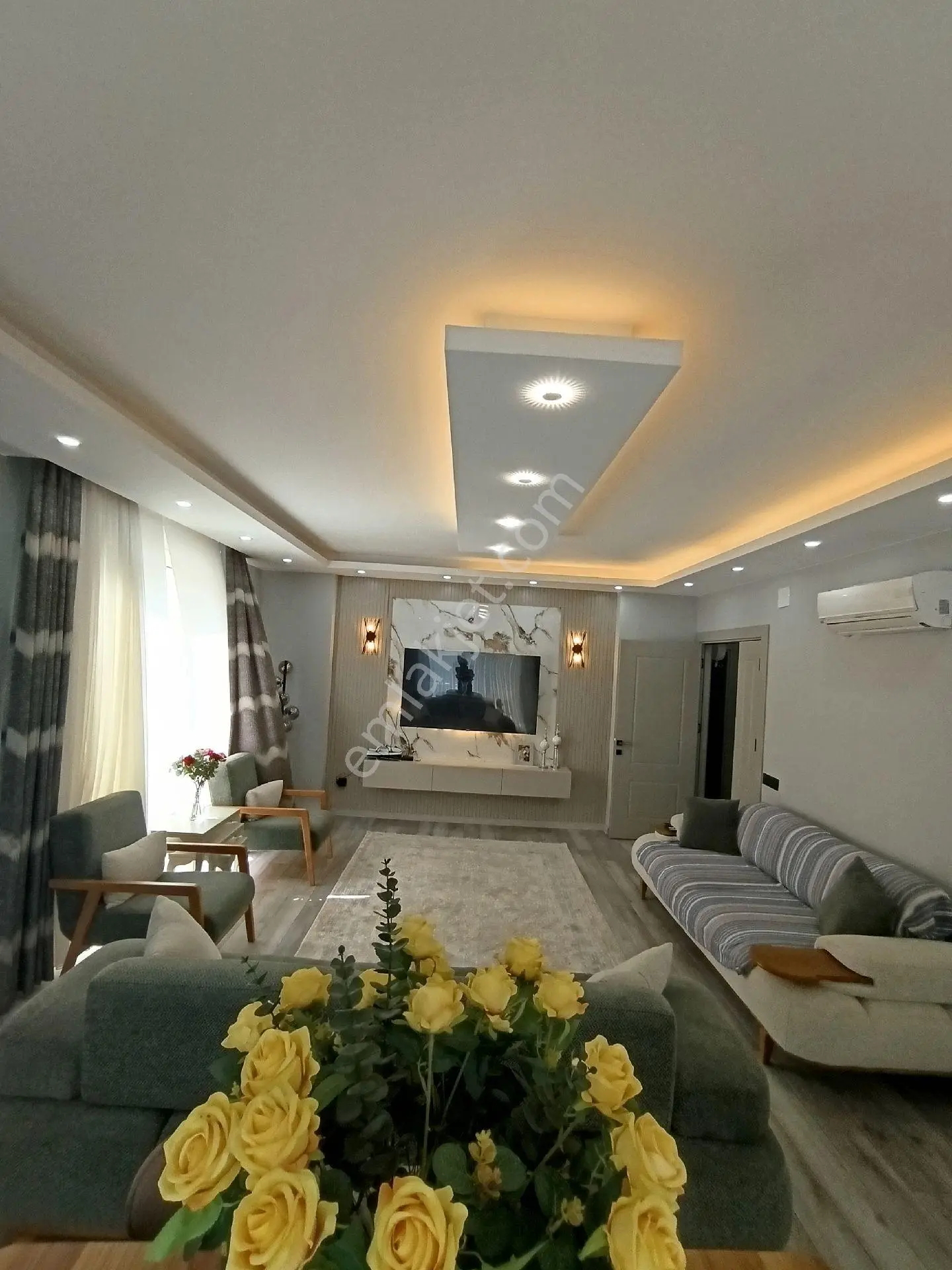 Yüreğir İncisi Kulakkent Sitesi İci Yenilenmis 3+1