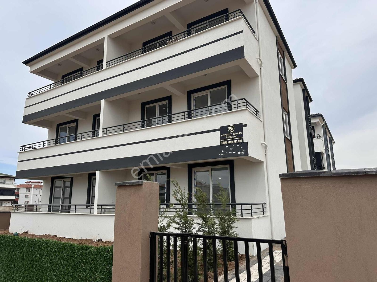İskanlı Doğalgazlı Kaliteli Lüx Manzaralı Sıfır 1+1 Daire