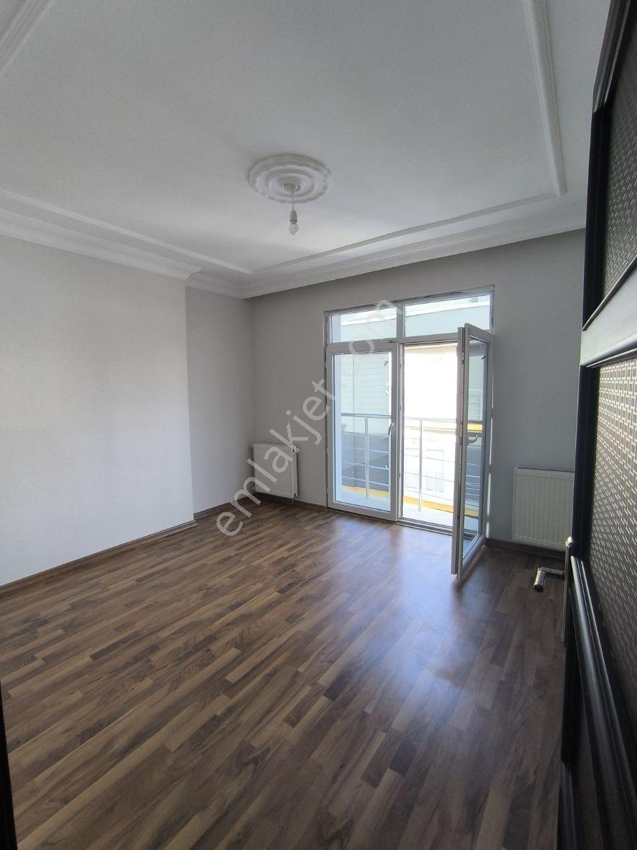 Atakum Cağaloğlu'nda Ulaşıma Yakın Geniş Kiralık 3+1 Daire - Görsel 17