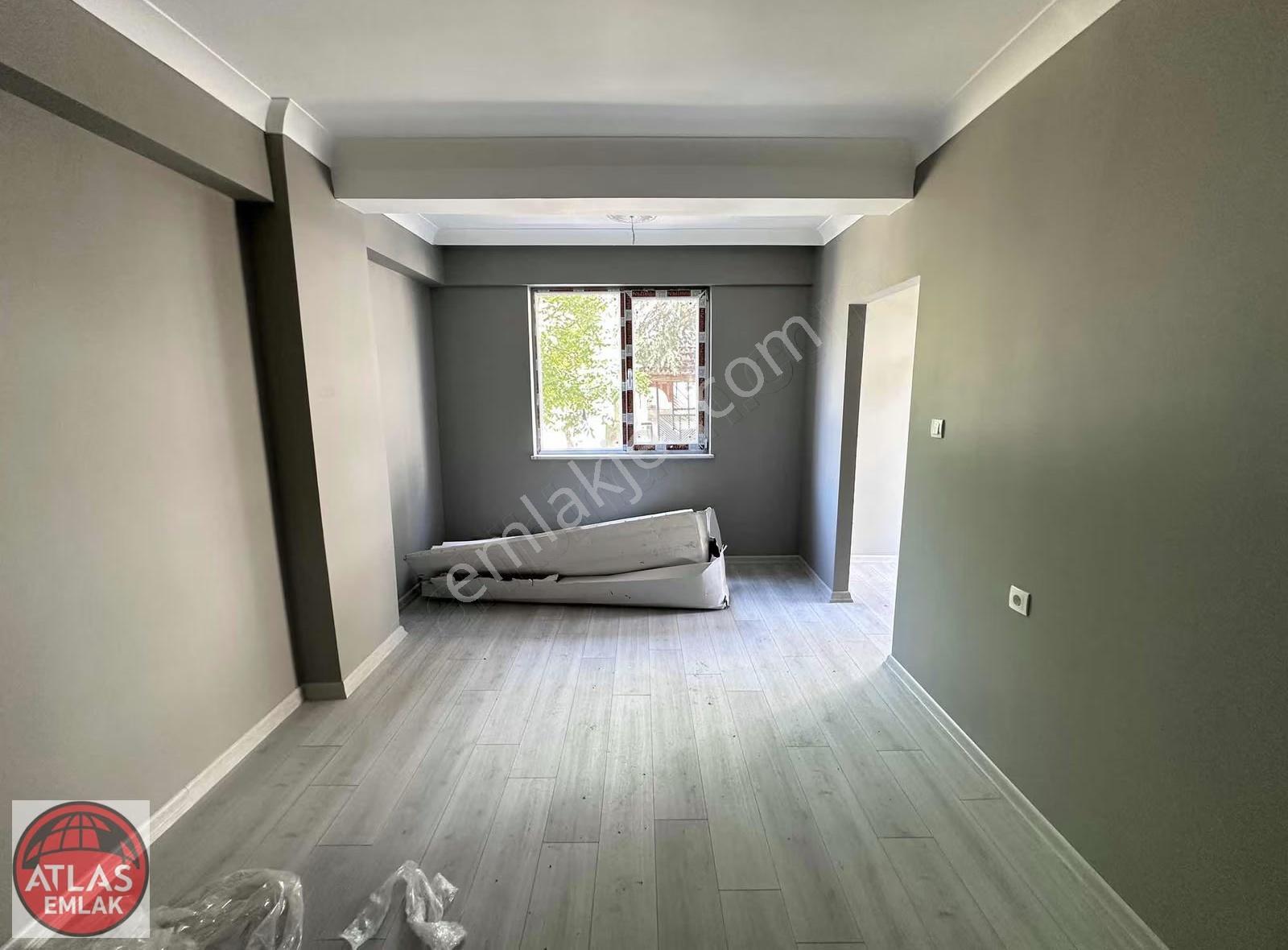 Atlas'tan İlkokul Yakını Genişbalkon Giyinmeodası Sıfıryapı 3+1 - Görsel 2