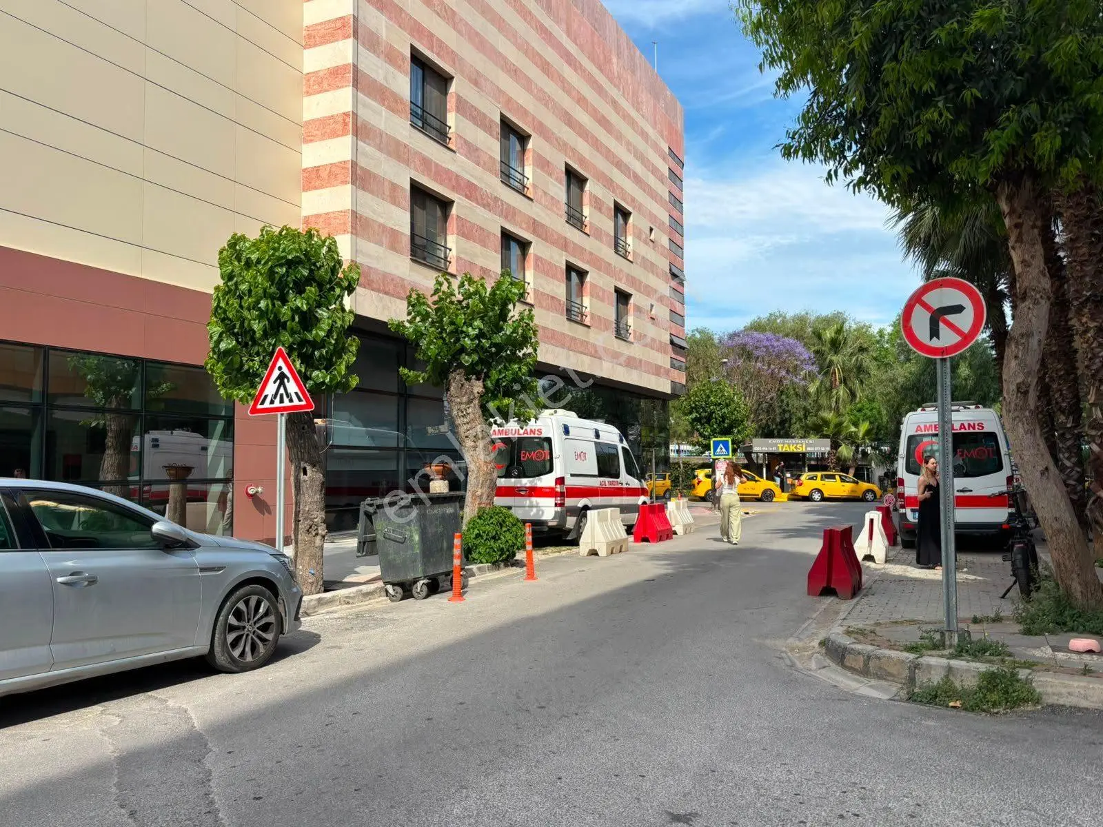 Alsancak Kahramanlar'da Emot Karşısı 40m2 Wc'li Kiralık Dükkan! - Görsel 4