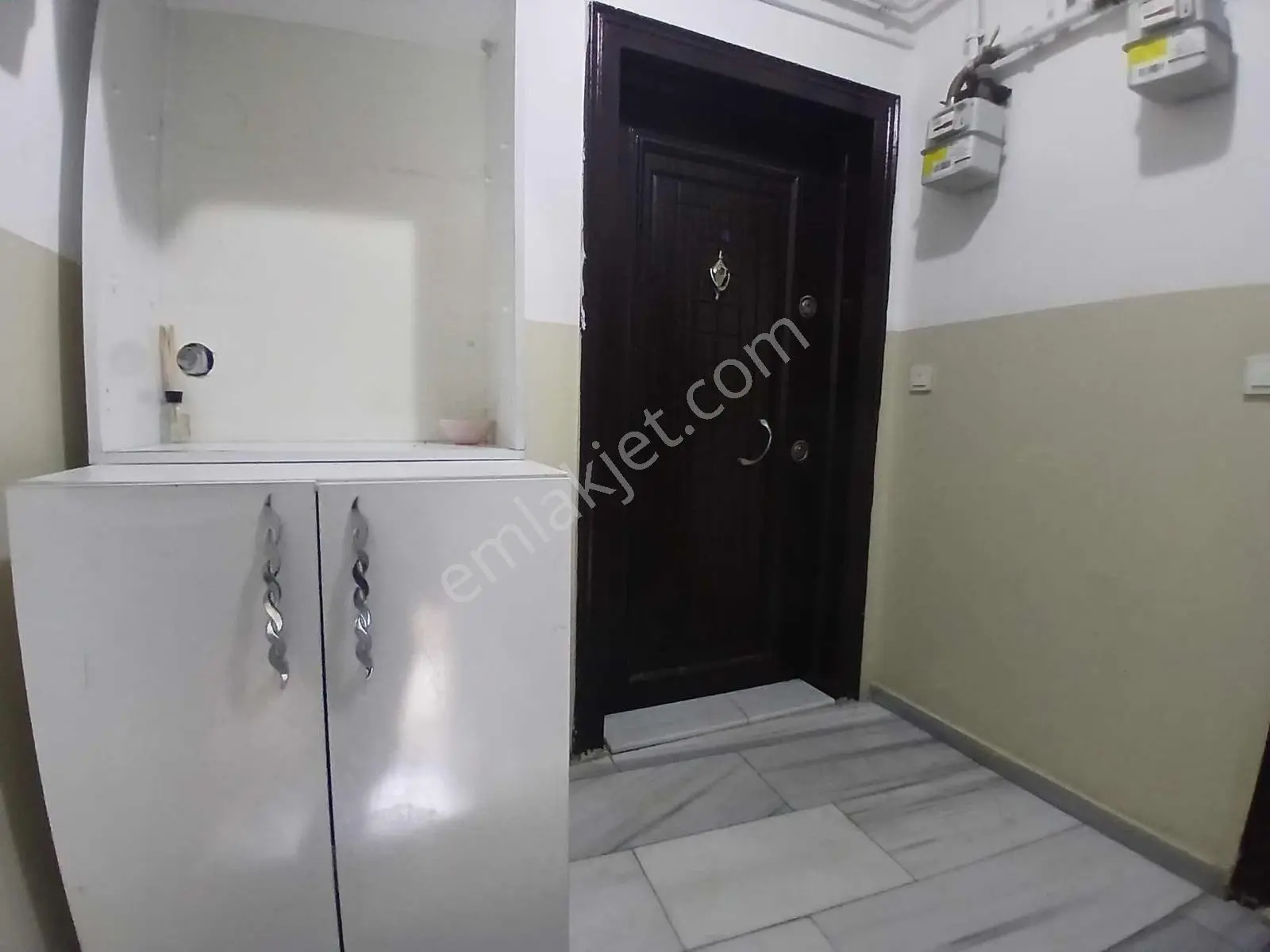Sarıyer Tarabya Üstün'de Cadde Üzerin'de Satılık 1+1 Daire - Görsel 3