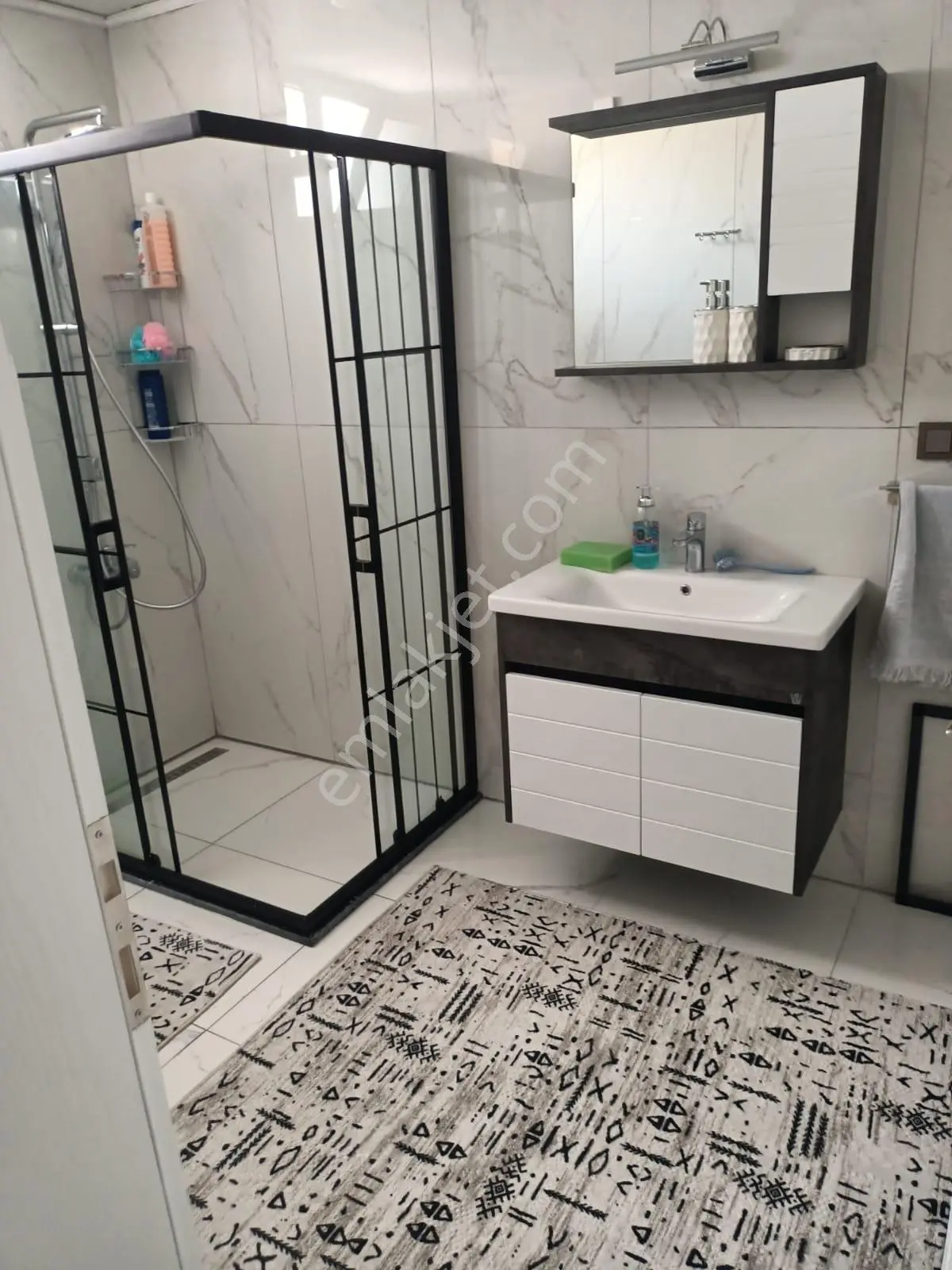Muğla Marmaris Bayır Da Kiralık Müstakil Eşyalı Sıfır Bahçeli Ev - Görsel 2