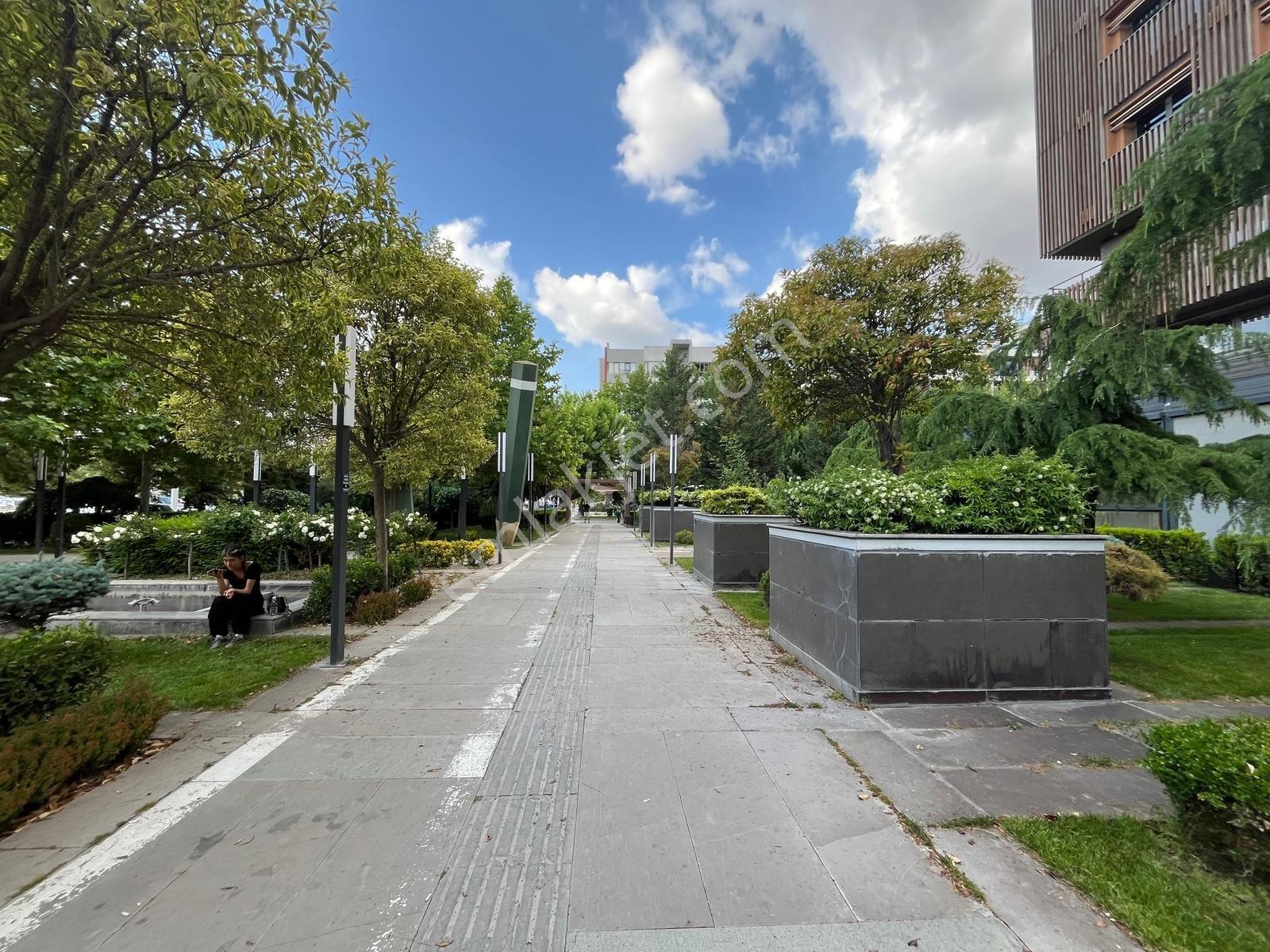Bess'den İsmet İnönü-1 Caddesi Merkezi Konumda Kiralık İş Yeri - Görsel 26