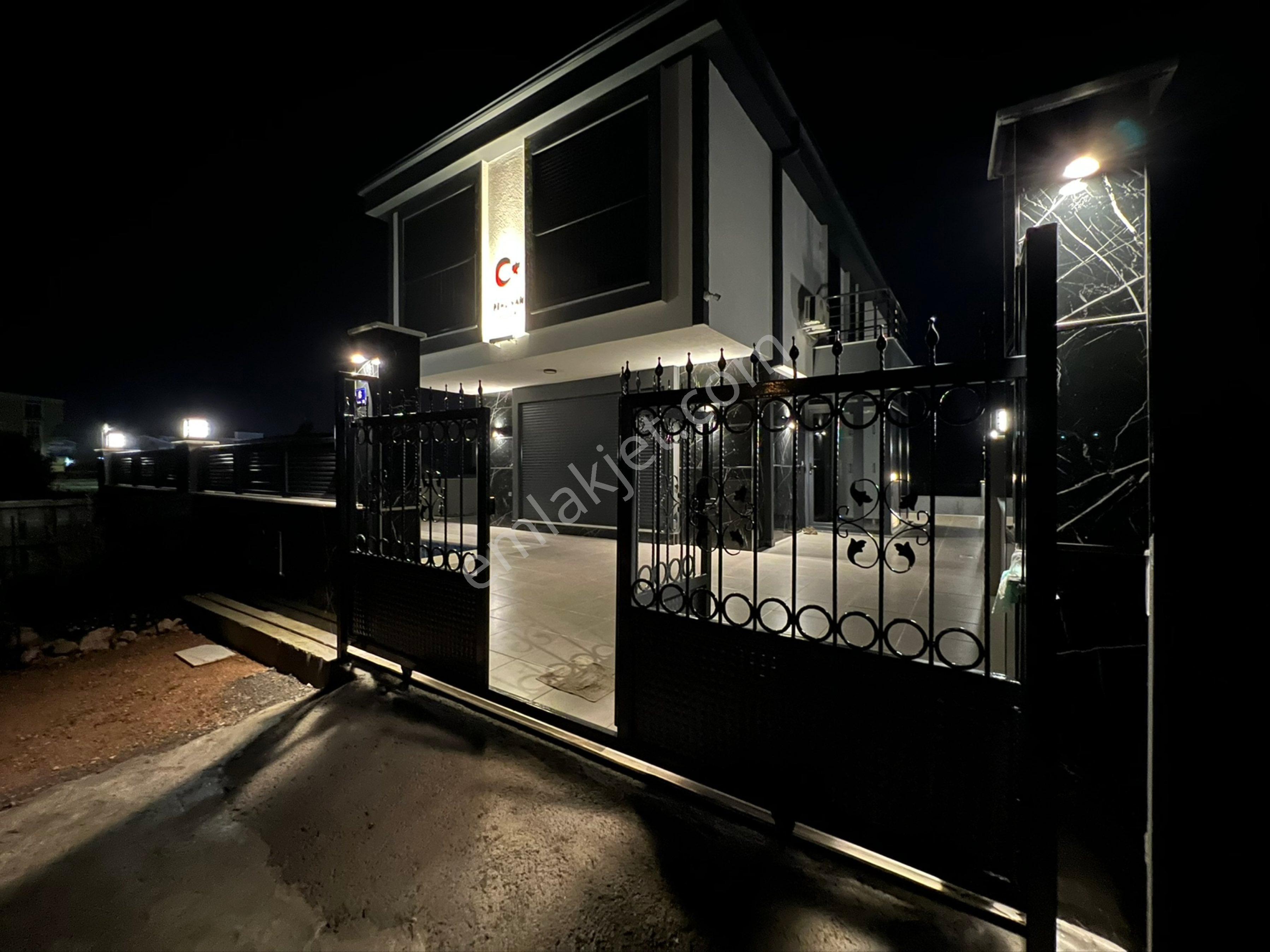 Didim'de Satılık Tam Müstakil Havuzlu 5+1 Villa - Görsel 7