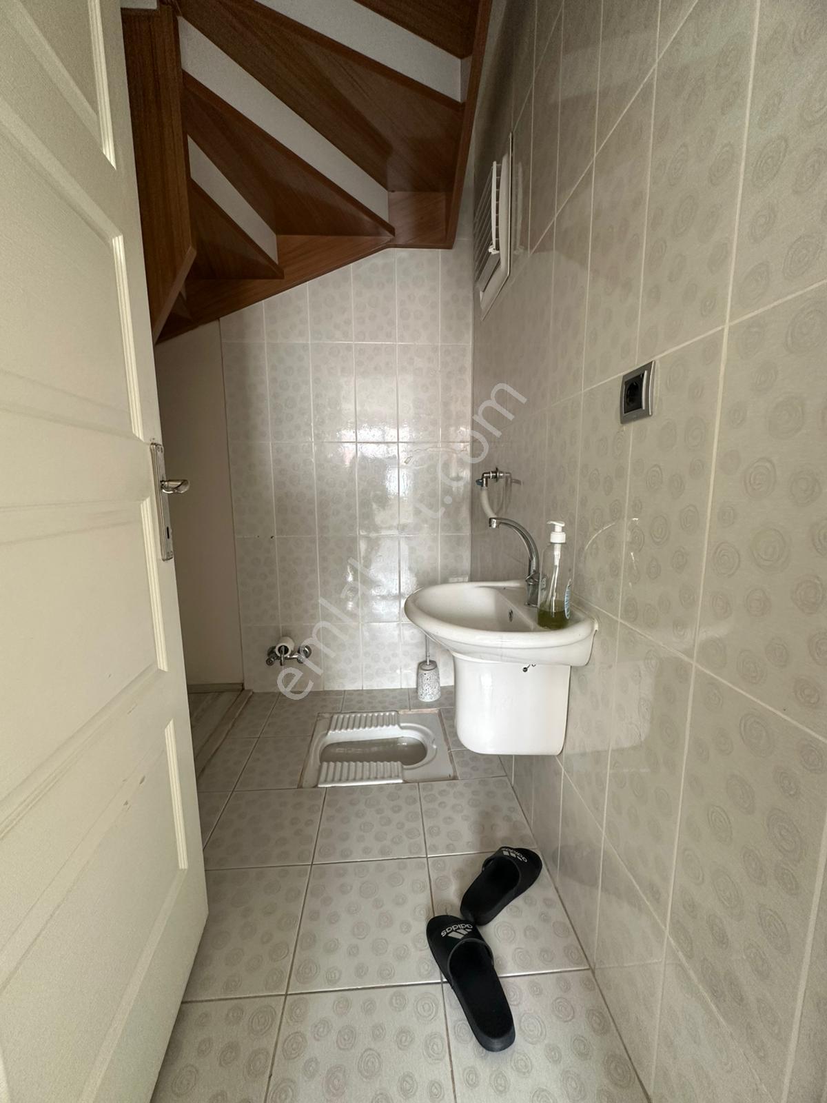 Emlaknomi'den Hastane Civarı Kiralık 3+1 Dupleks Daire 140 M2 - Görsel 16