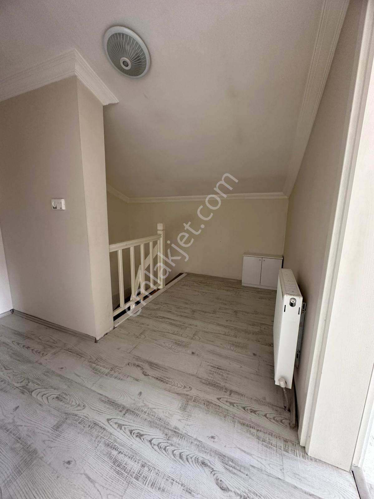 Emlaknomi'den Hastane Civarı Kiralık 3+1 Dupleks Daire 140 M2 - Görsel 8