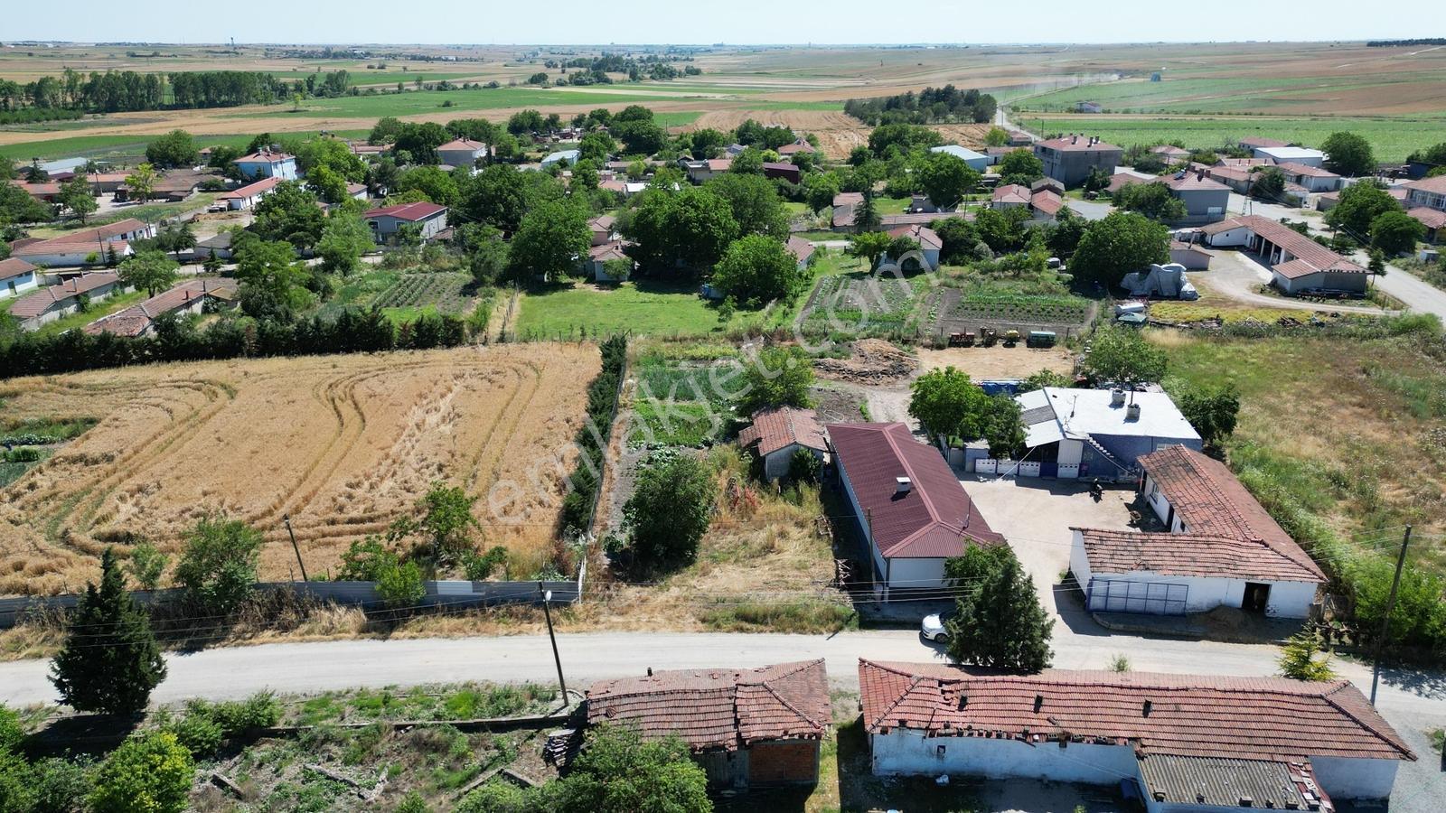 Tekirdağ Saray Servi Köyünde 906 M² Arsa - Görsel 2