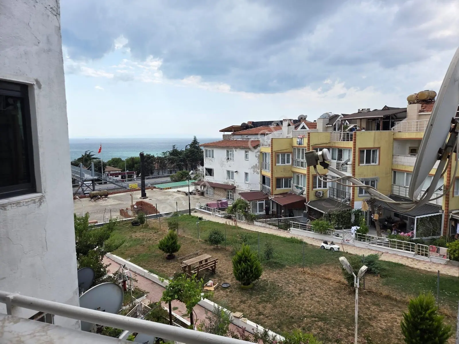 Haydar Emlaktan Yenicede Eşyalı,deniz Manz,havuzlu Sitede Dubleks Yazlık - Görsel 5