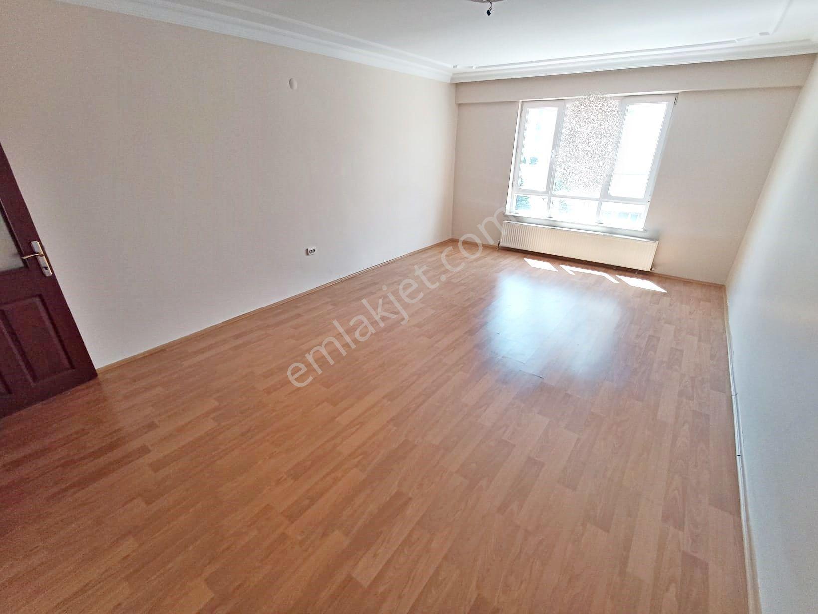 Goldtan Şehir Hastanesi Yakını Teras Balkonlu Full Yapılı Masrafsız Site'de 3+1 Daire - Görsel 4